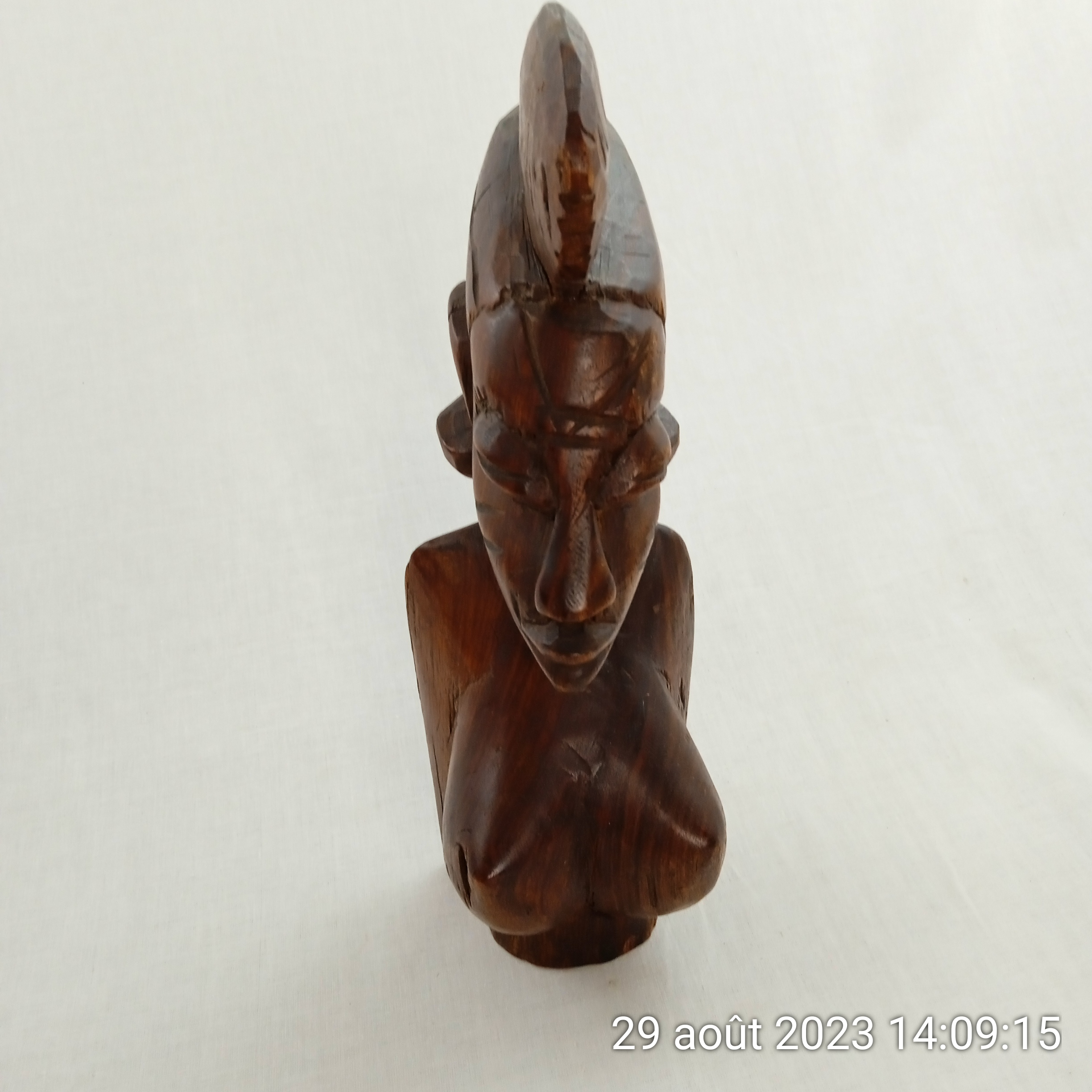 Voir photo 4 de Sculpture buste de femme en bois ébène art Africain Sculpture buste de femme en bois ébène art Africain Très bon état reconditionné photo 4