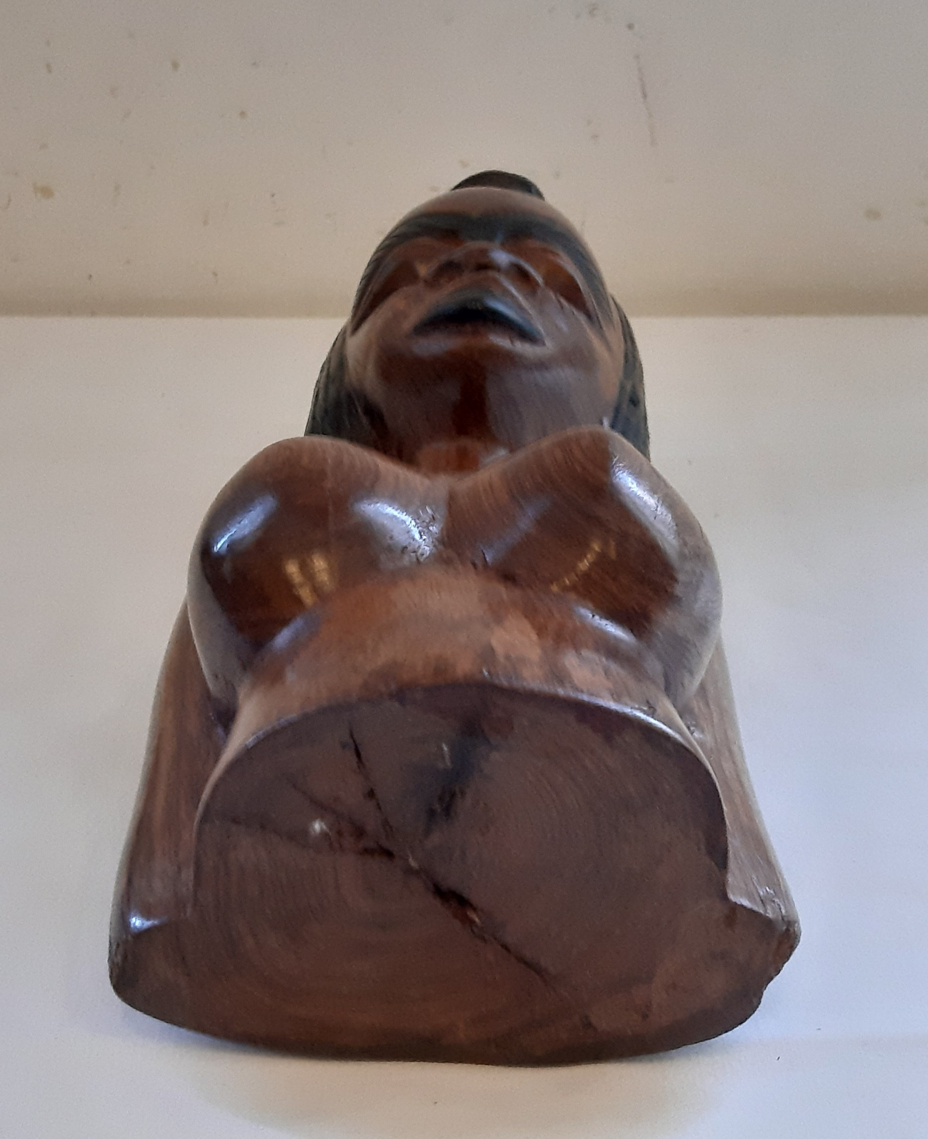 Voir photo 4 de Sculpture buste de femme seins nus en bois brut, ébène, art Africain Sculpture buste de femme seins nus en bois brut, ébène, art Africain Très bon état reconditionné photo 4
