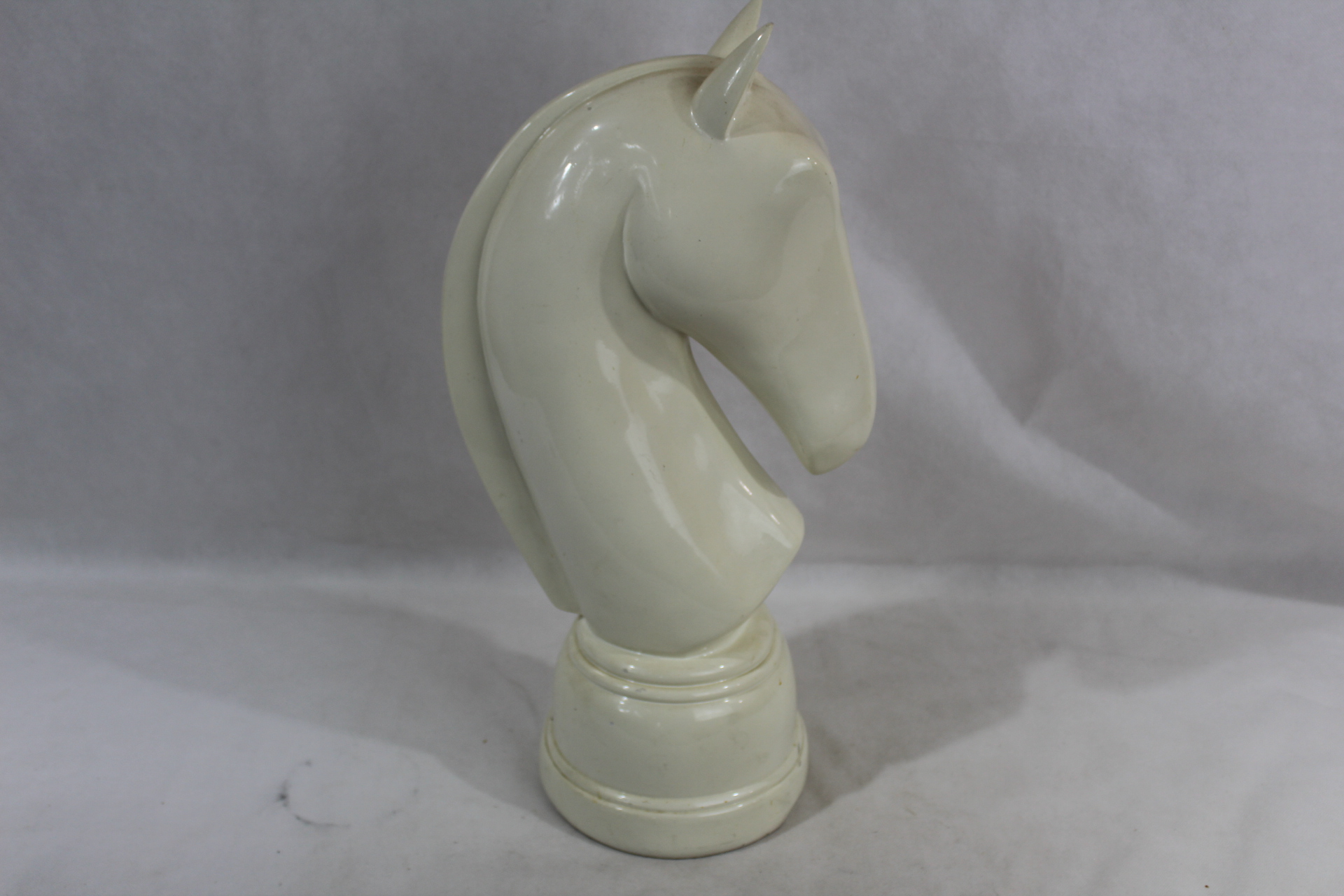 Voir photo 3 de Sculpture de cheval d'échecs Sculpture de cheval d'échecs Bon état reconditionné photo 3
