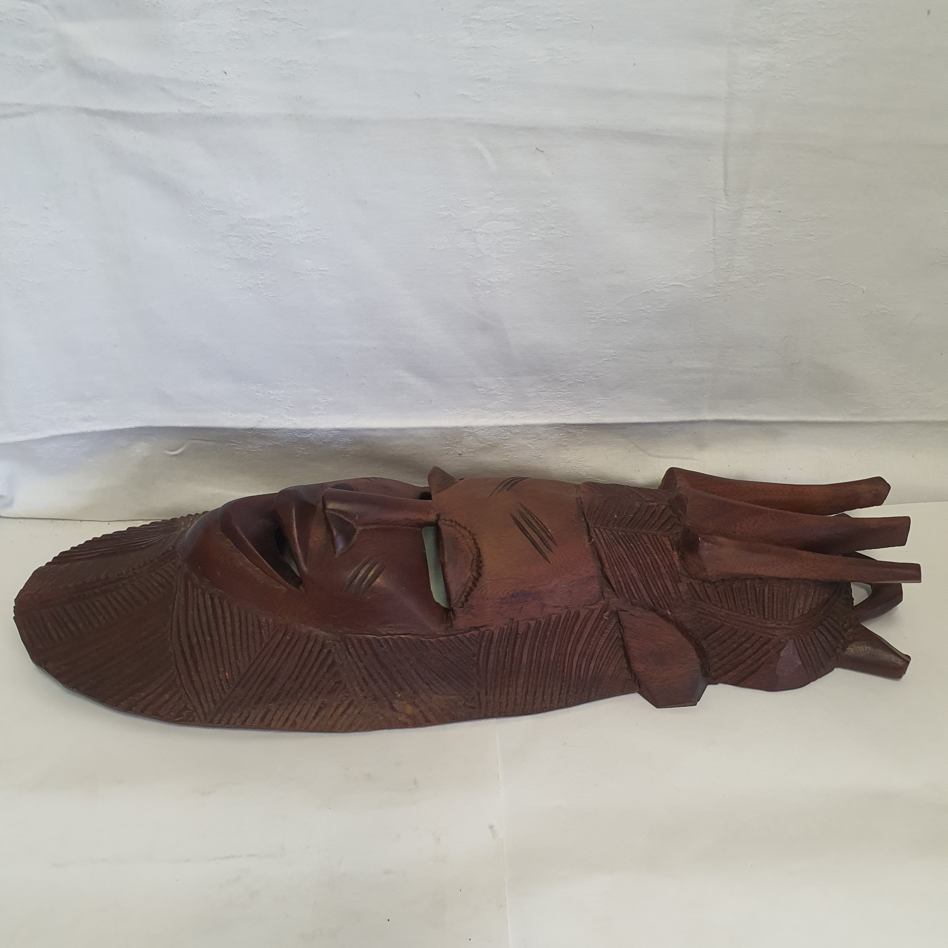 Voir photo 3 de Sculpture en Bois Masque Africain Sculpture en Bois Masque Africain État correct reconditionné photo 3