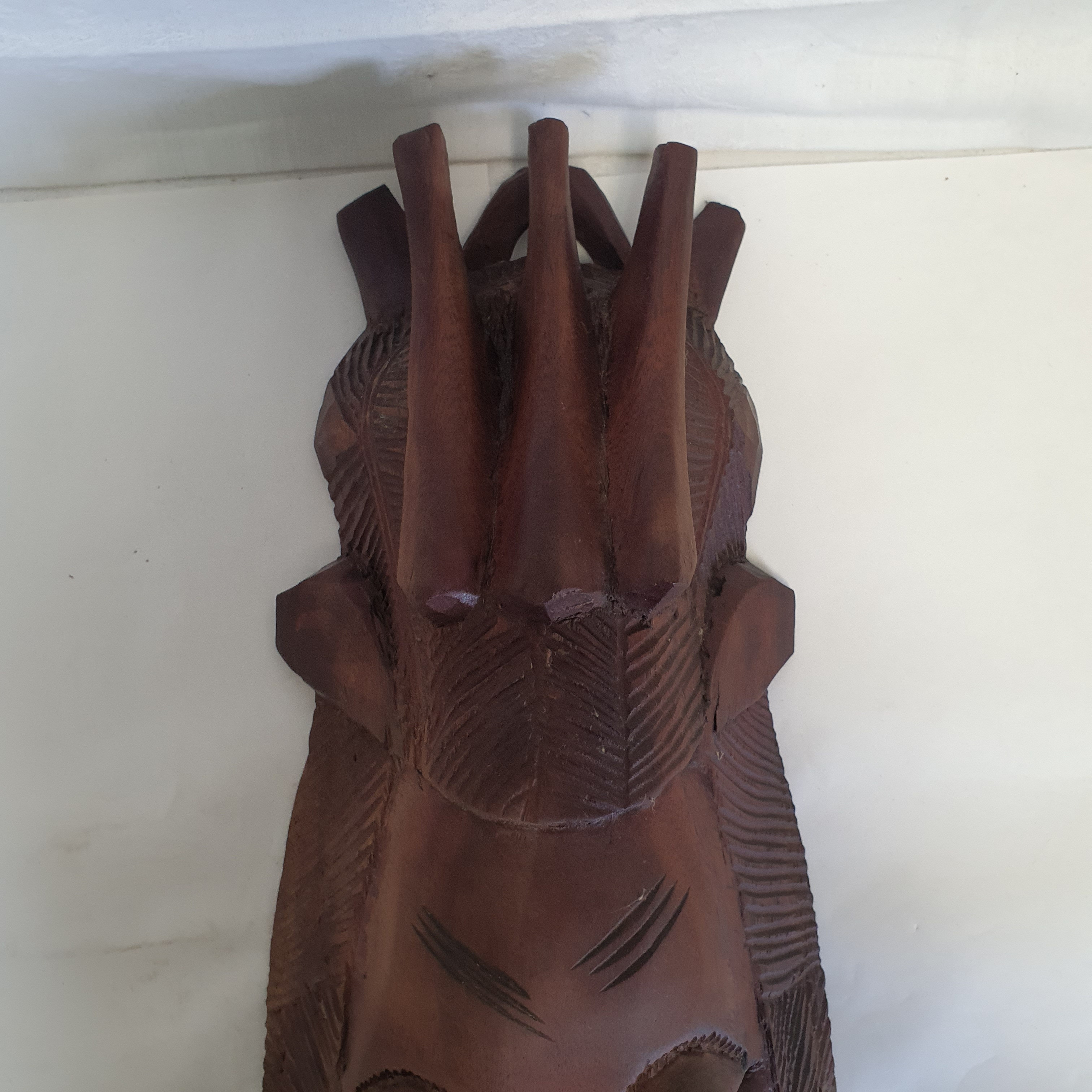 Voir photo 5 de Sculpture en Bois Masque Africain Sculpture en Bois Masque Africain État correct reconditionné photo 5