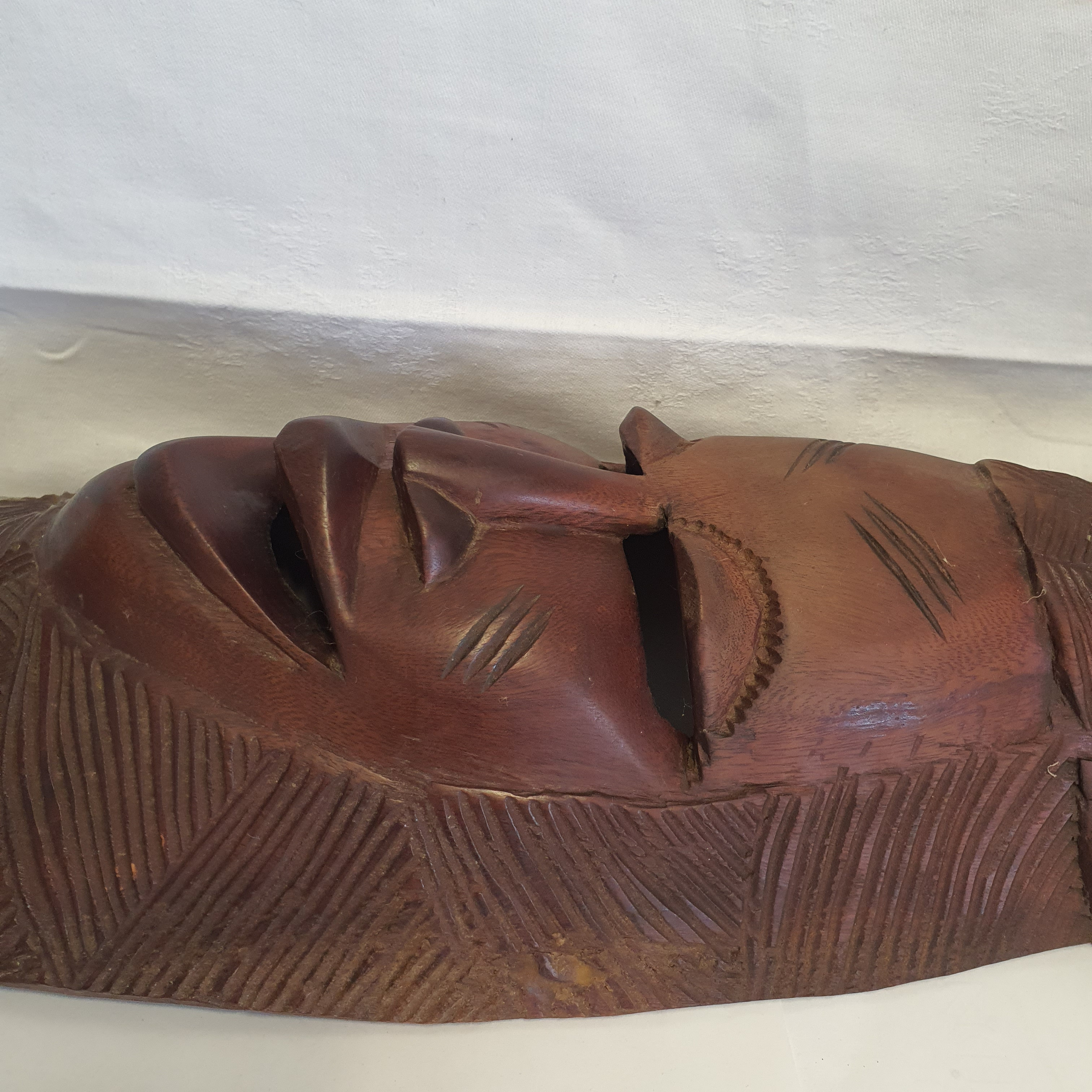 Voir photo 9 de Sculpture en Bois Masque Africain Sculpture en Bois Masque Africain État correct reconditionné photo 9