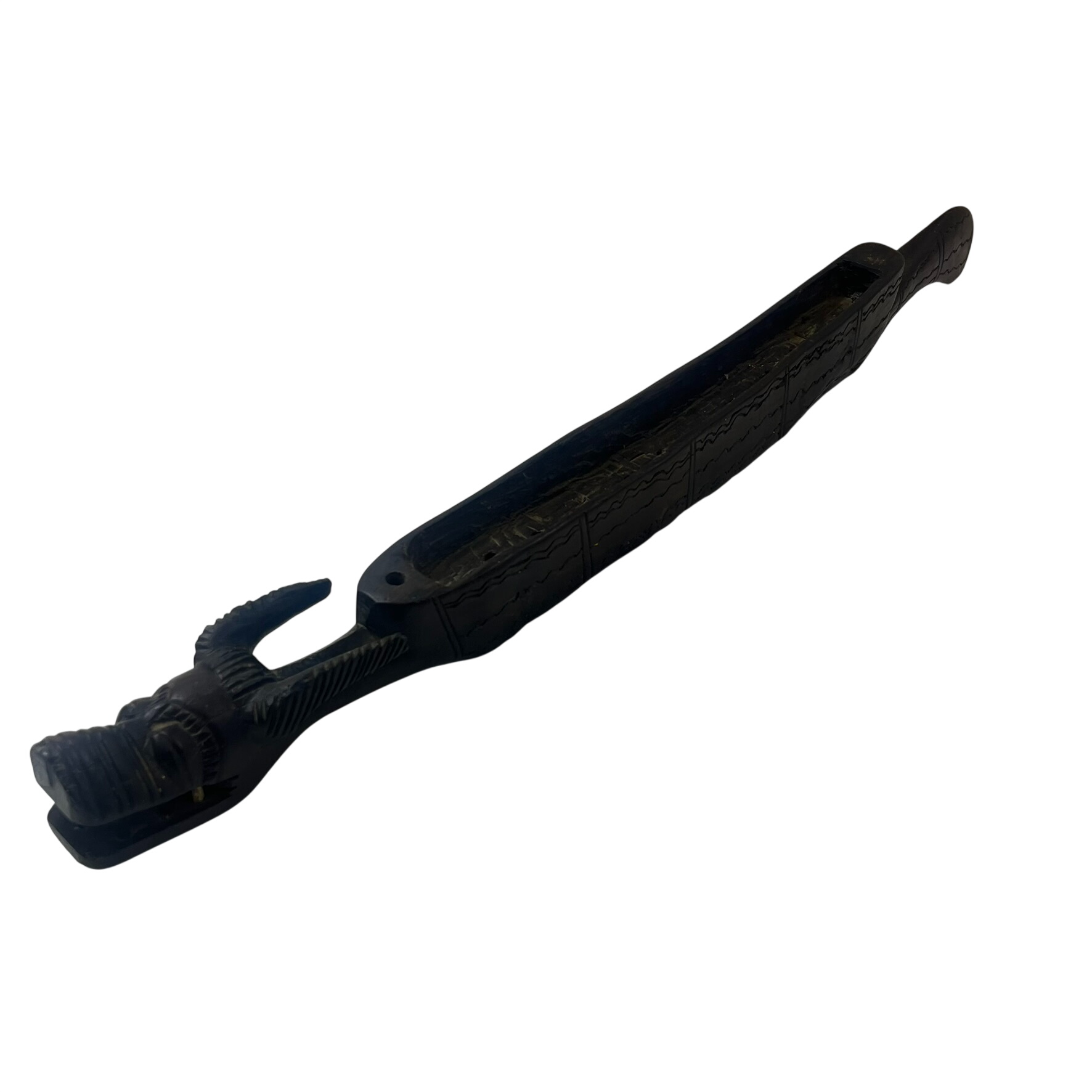Acheter Sculpture pirogue en bois d'ébène de 71 cm Très bon état - 34,00 € Sculpture pirogue en bois d'ébène de 71 cm Très bon état reconditionné disponible sur Label Emmaüs