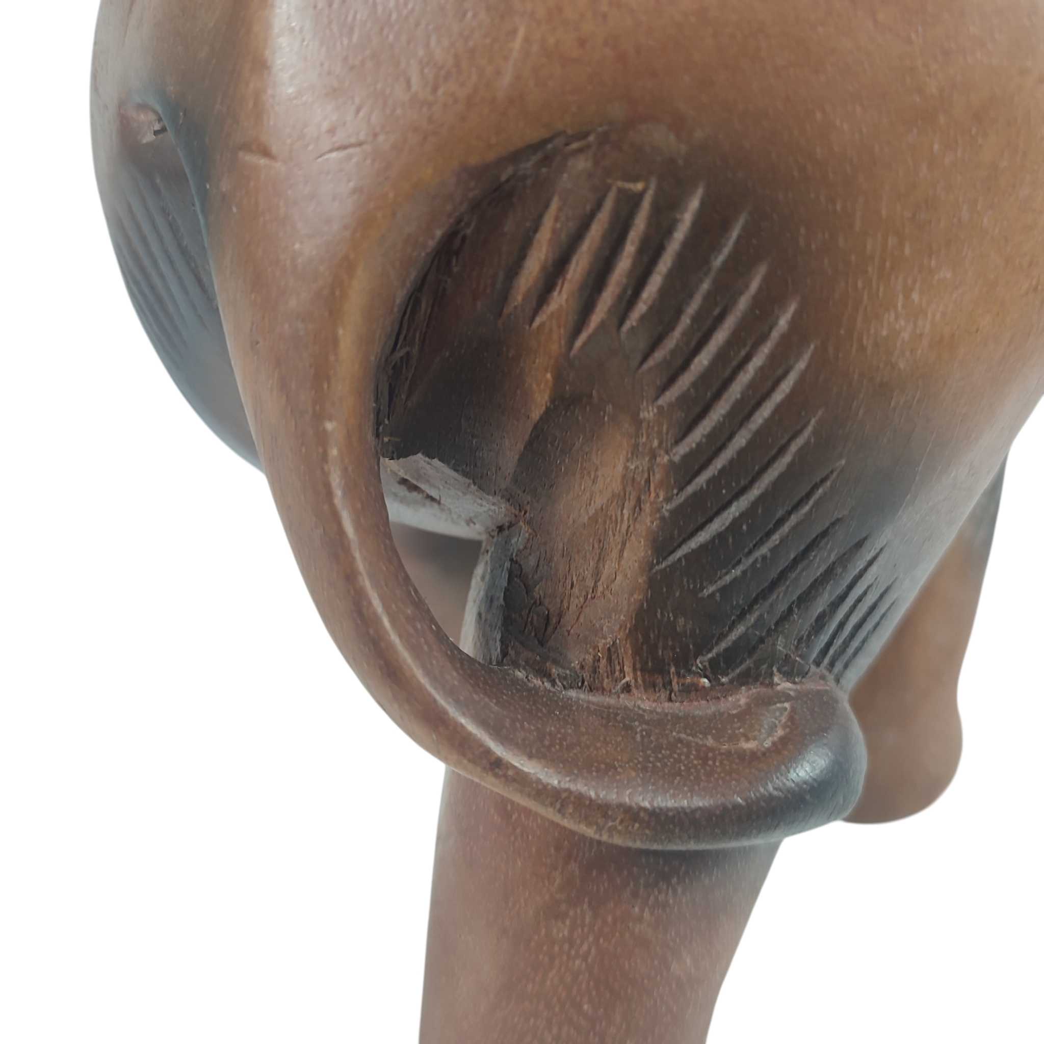 Voir photo 11 de Sculpture zoomorphe - Elephant - Artisanale en bois massif Sculpture zoomorphe - Elephant - Artisanale en bois massif Bon état reconditionné photo 11
