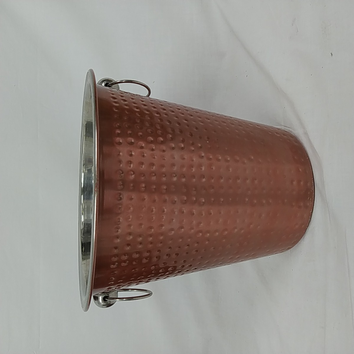 Seau à champagne en inox Très bon état - alternatives disponibles sur Dero Seau à champagne en inox Très bon état reconditionné (offre indisponible)