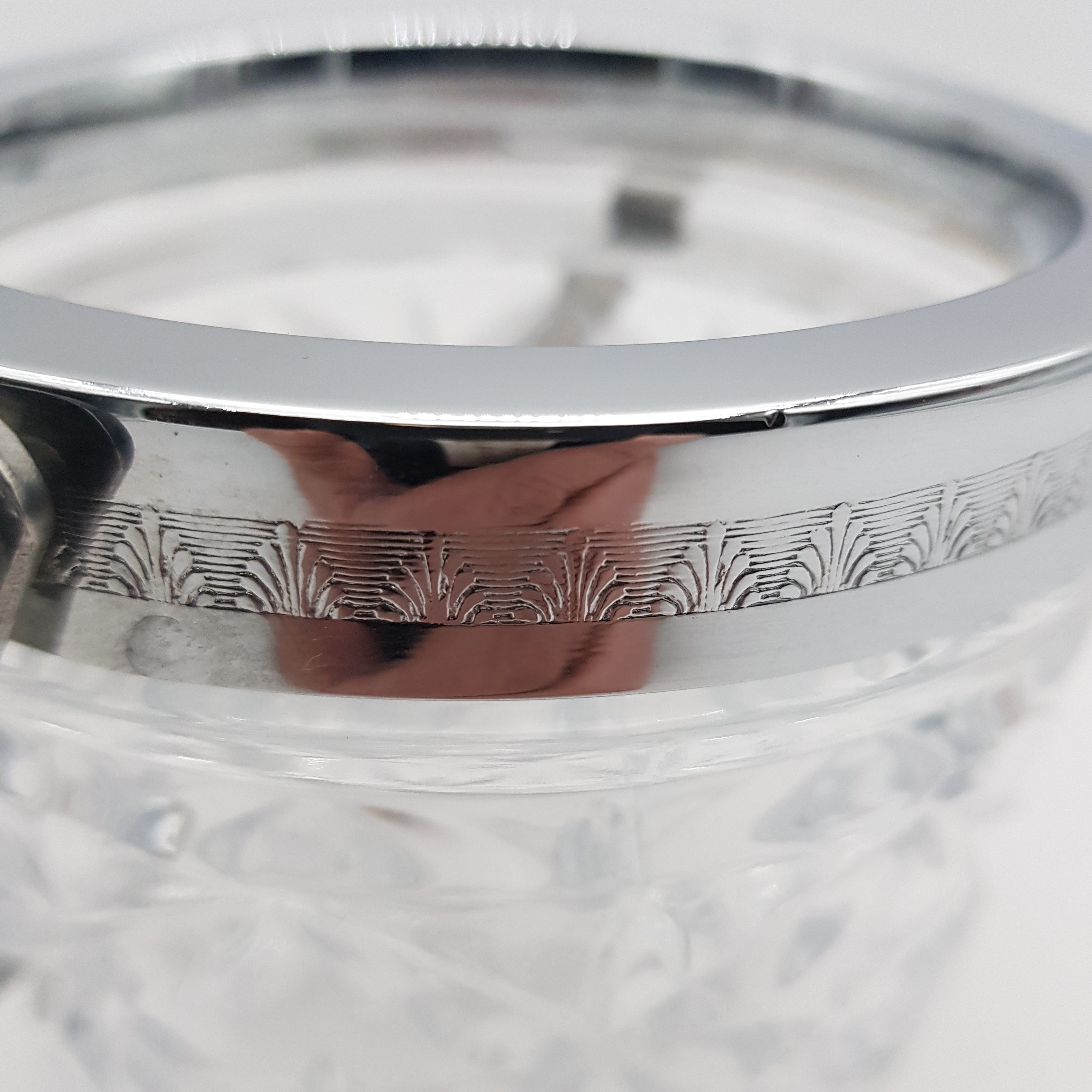 Voir photo 4 de Seau à glaçons en verre et inox Seau à glaçons en verre et inox Bon état reconditionné photo 4