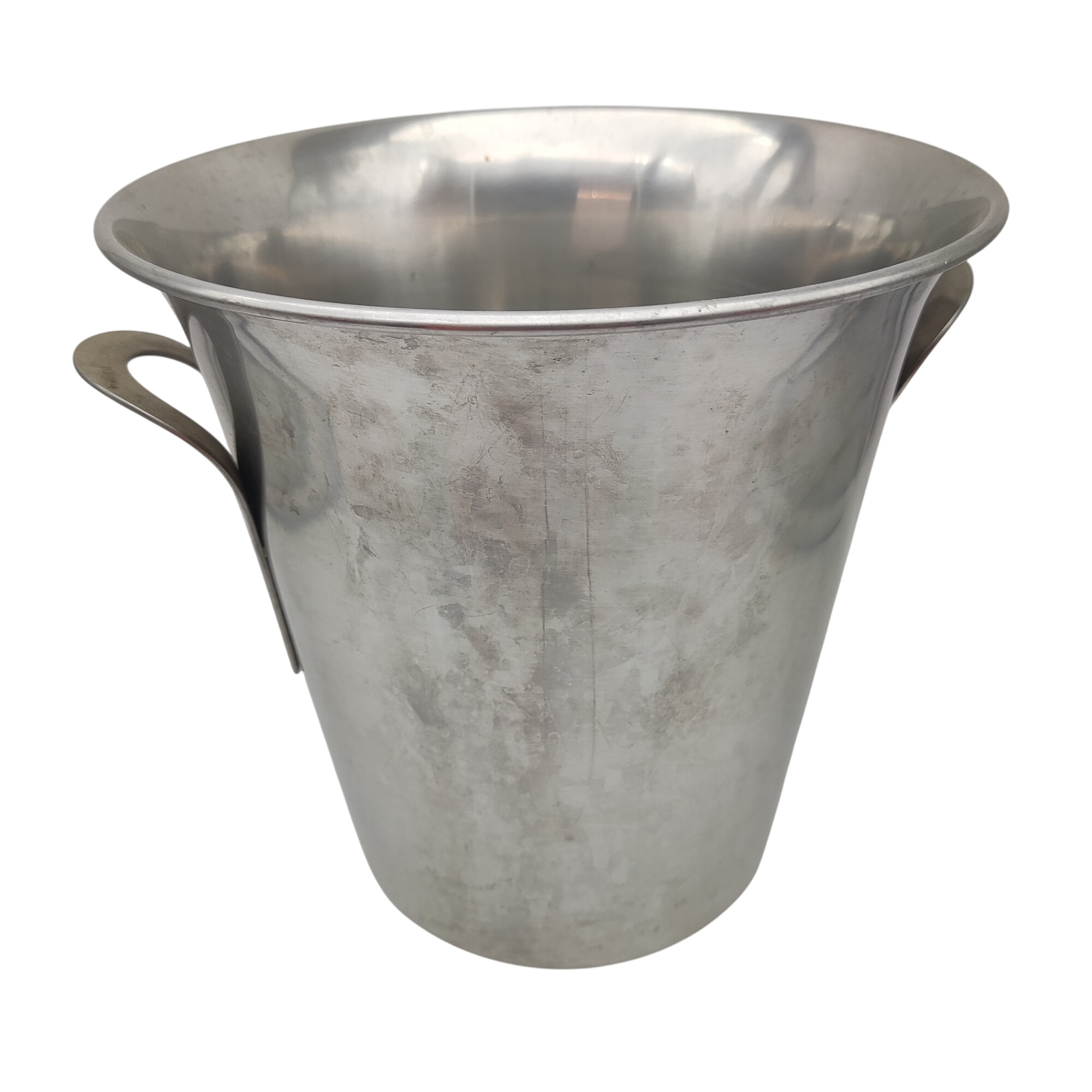 Seau champagne Inox Guy Degrenne pour petite bouteille Bon état - 12,00 € Seau champagne Inox Guy Degrenne pour petite bouteille Bon état reconditionné disponible sur Label Emmaüs