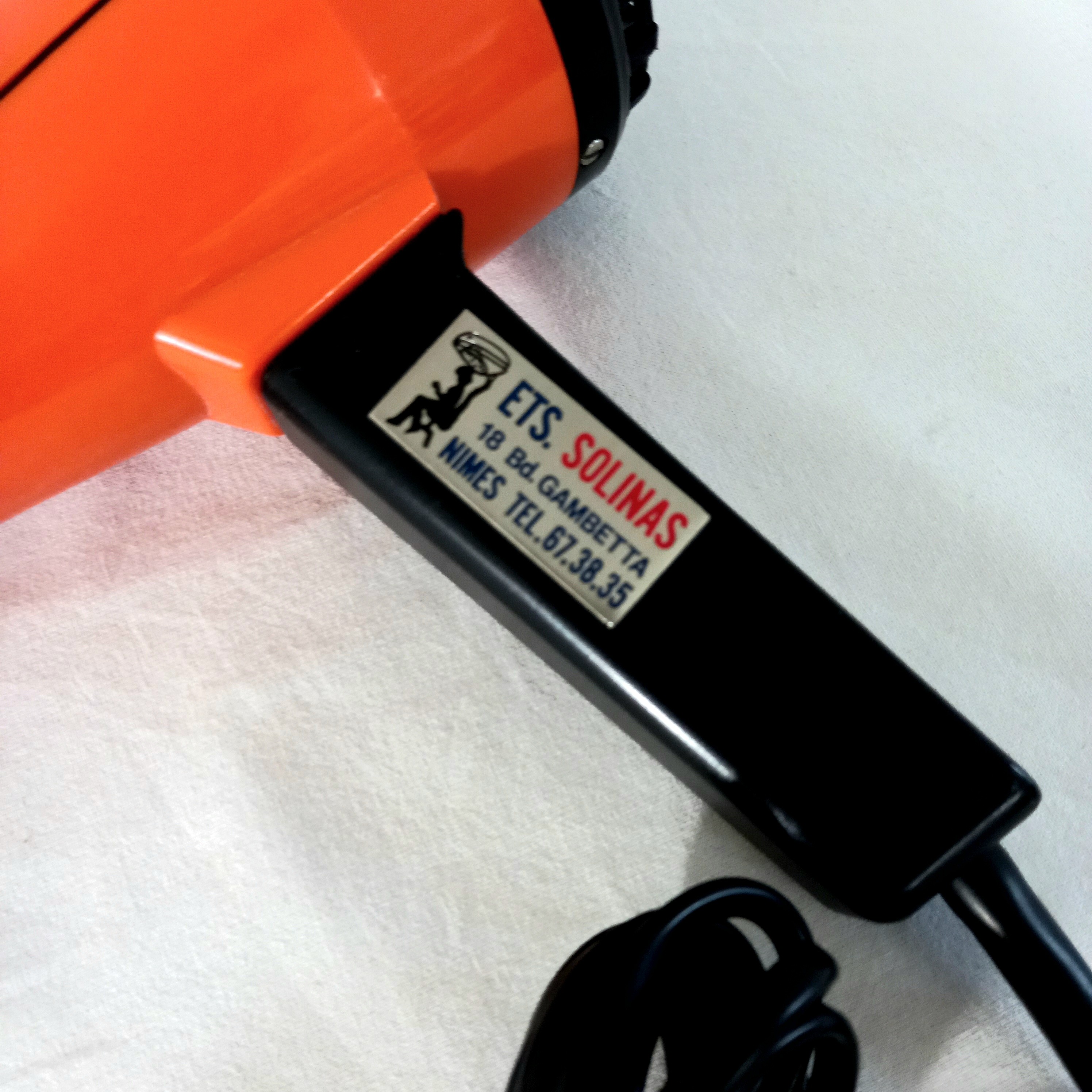 Voir photo 2 de Sèche-cheveux professionnel vintage orange Sèche-cheveux professionnel vintage orange Bon état reconditionné photo 2