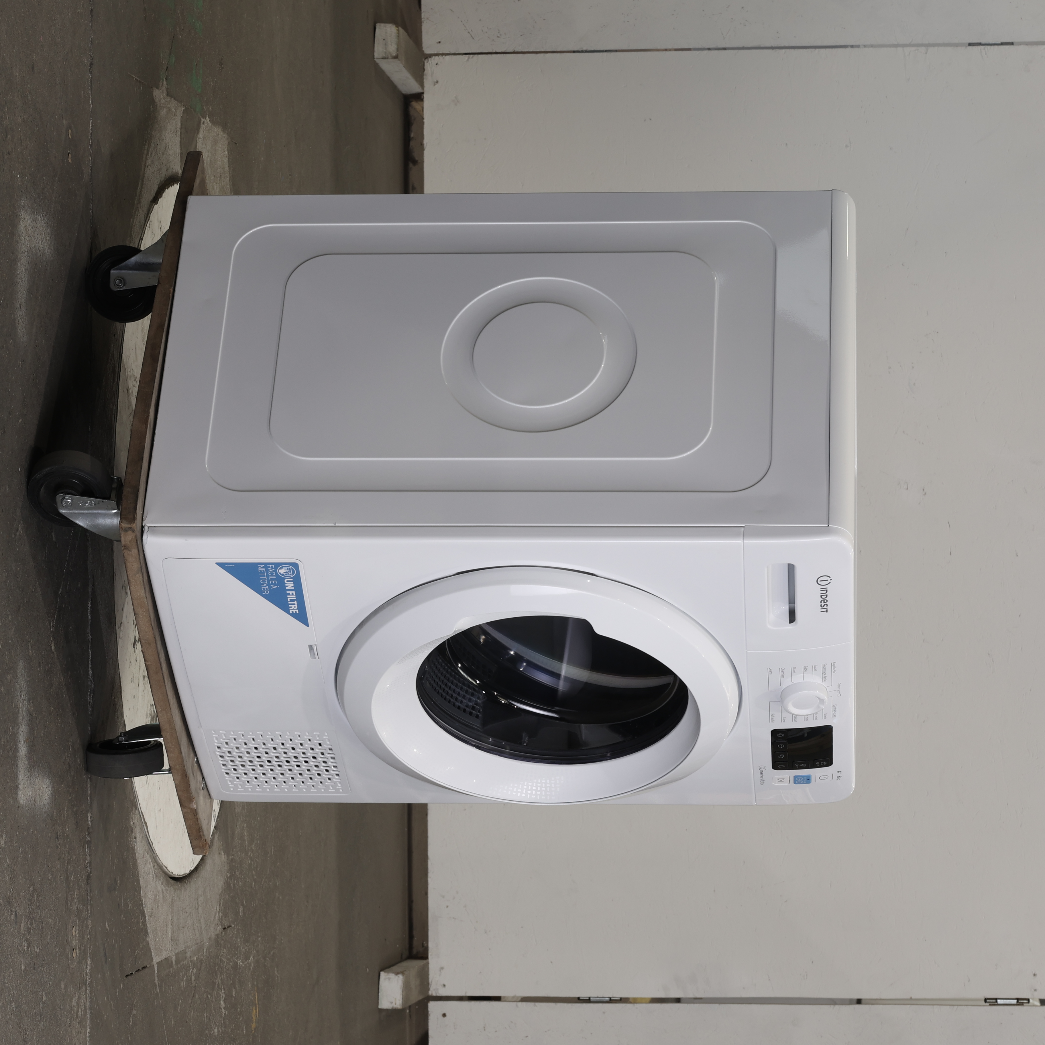 Seche-Linge Pompe À Chaleur INDESIT YTM1182XFR Bon état Indesit reconditionné disponible sur Underdog