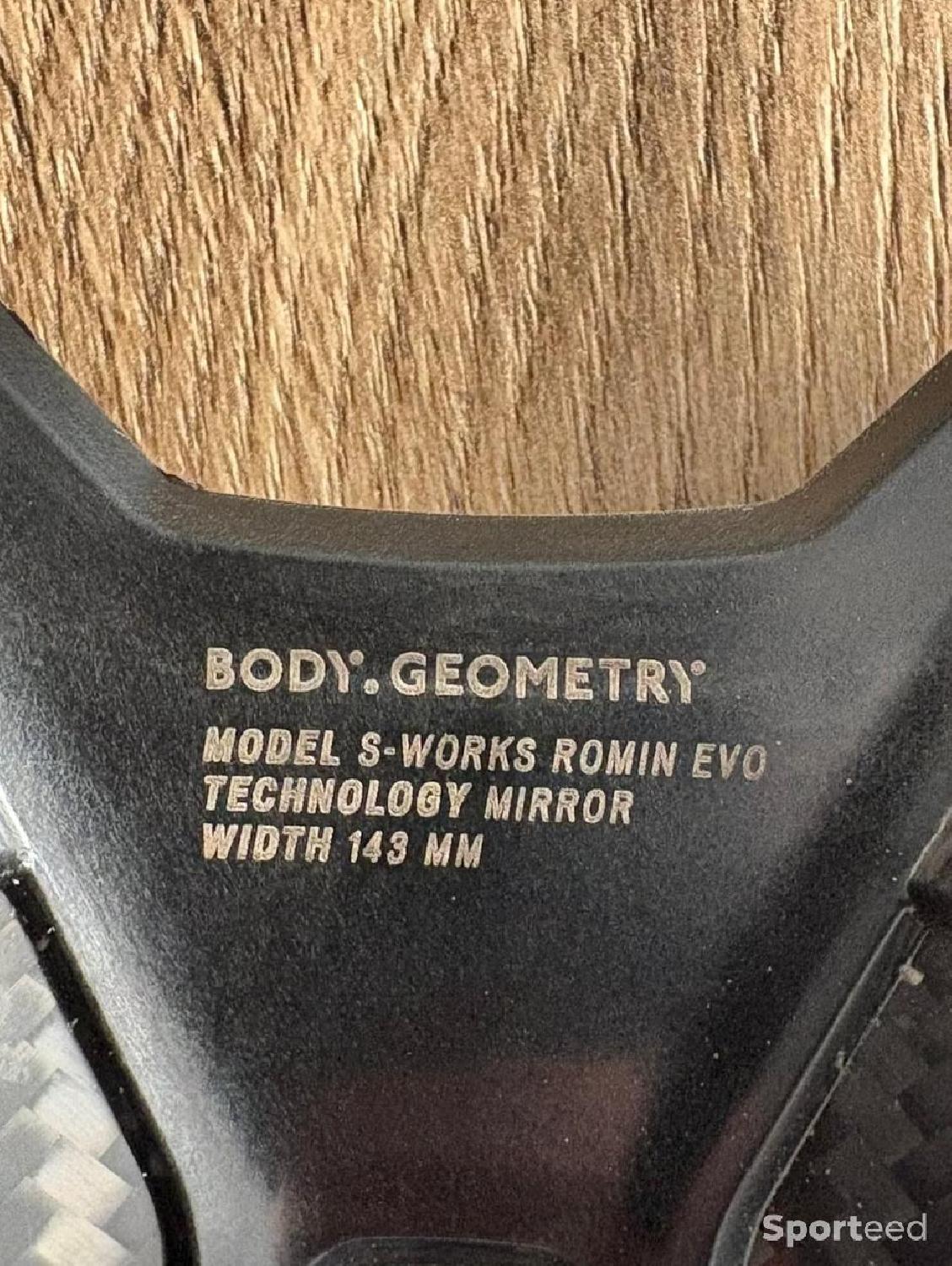 selle Specialized S Works Romun Evo 143mm Très bon état reconditionné disponible sur Sporteed