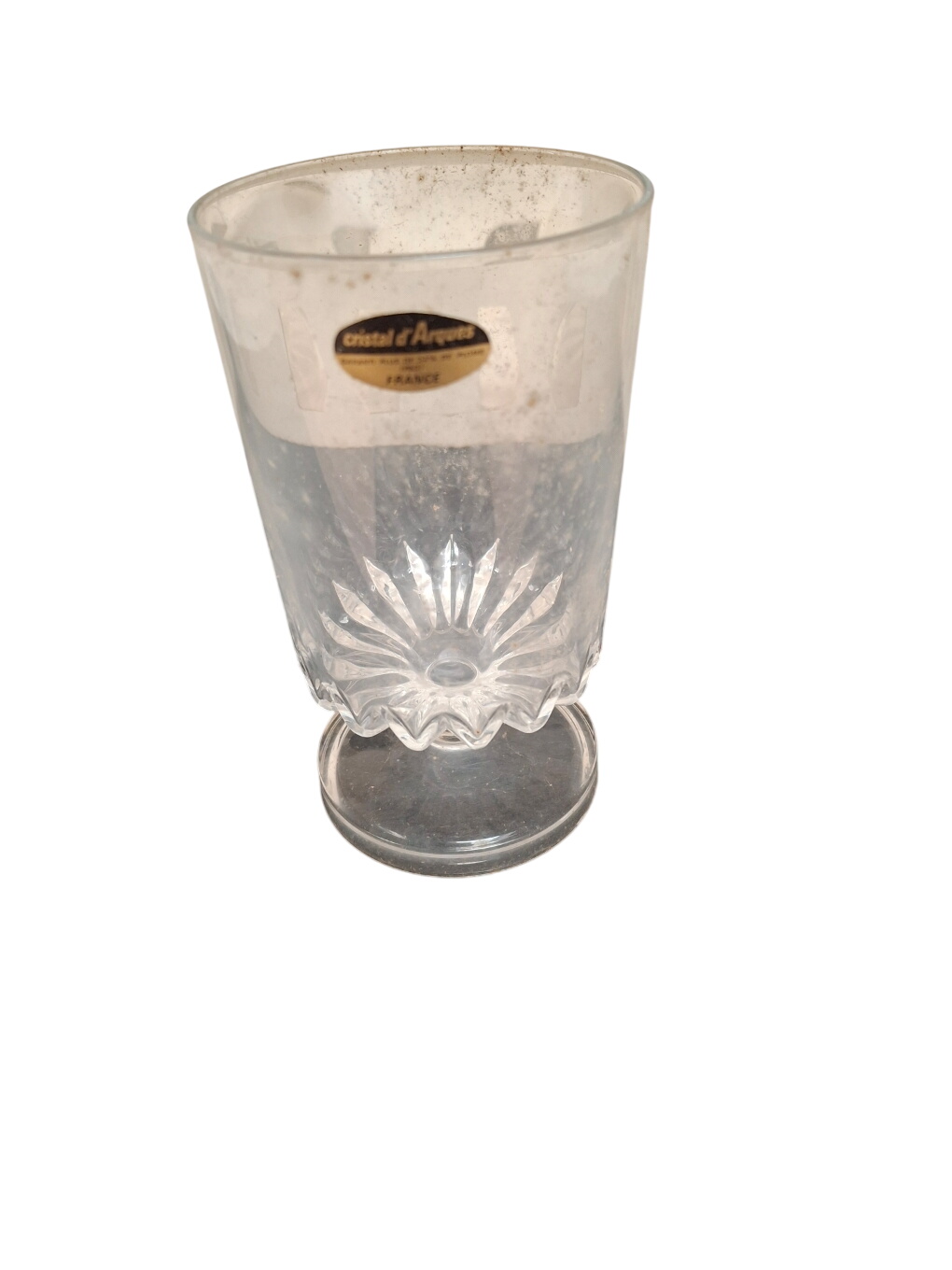 Série de 6 verres en cristal d'Arques- modèle Élysée - Boite d'origine vintage Bon état - 25,00 € Série de 6 verres en cristal d'Arques- modèle Élysée - Boite d'origine vintage Bon état reconditionné disponible sur Label Emmaüs