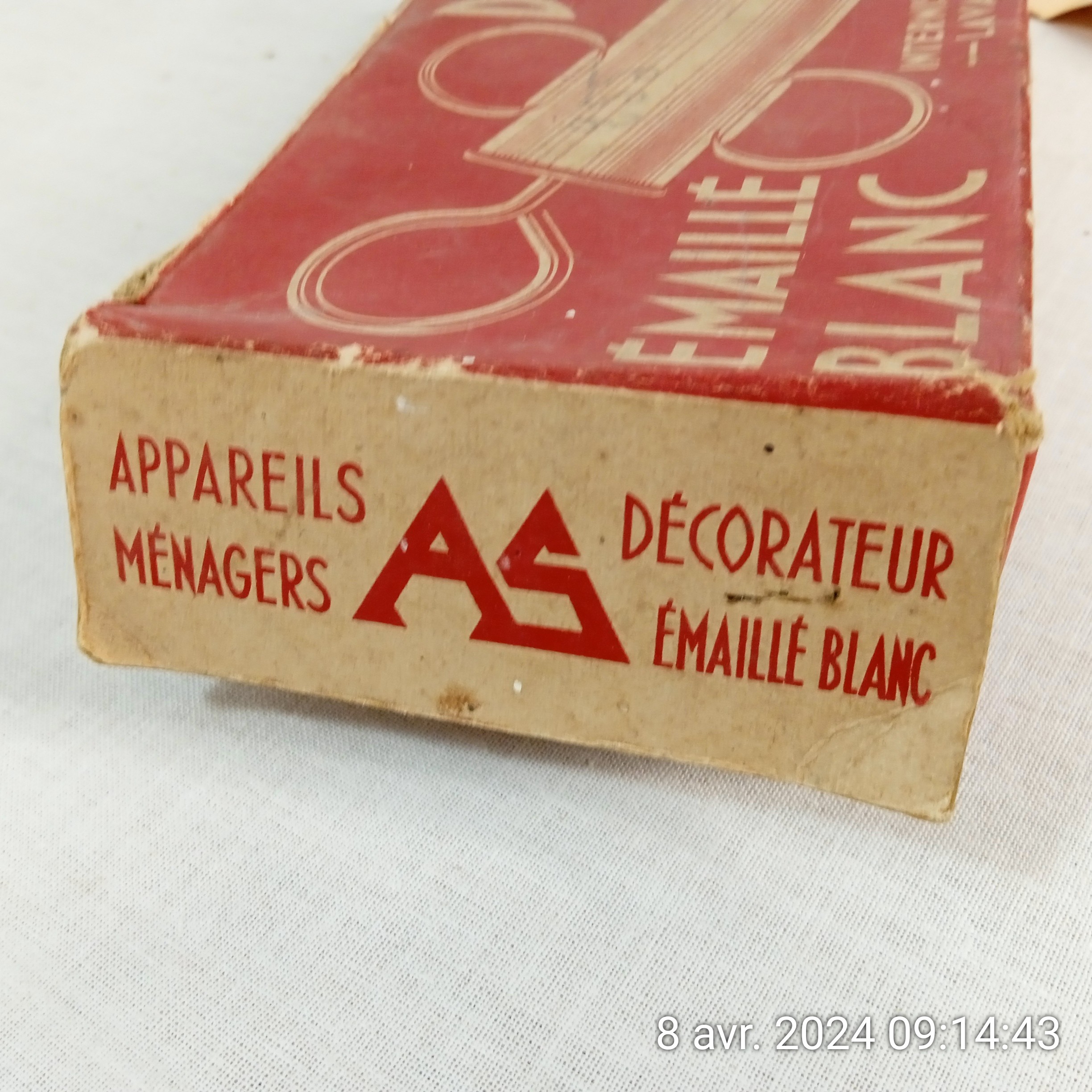 Voir photo 7 de Seringue de cuisine en alu pour décorer les gâteaux/plats Made in France années 50 Seringue de cuisine en alu pour décorer les gâteaux/plats Made in France années 50 État correct reconditionné photo 7