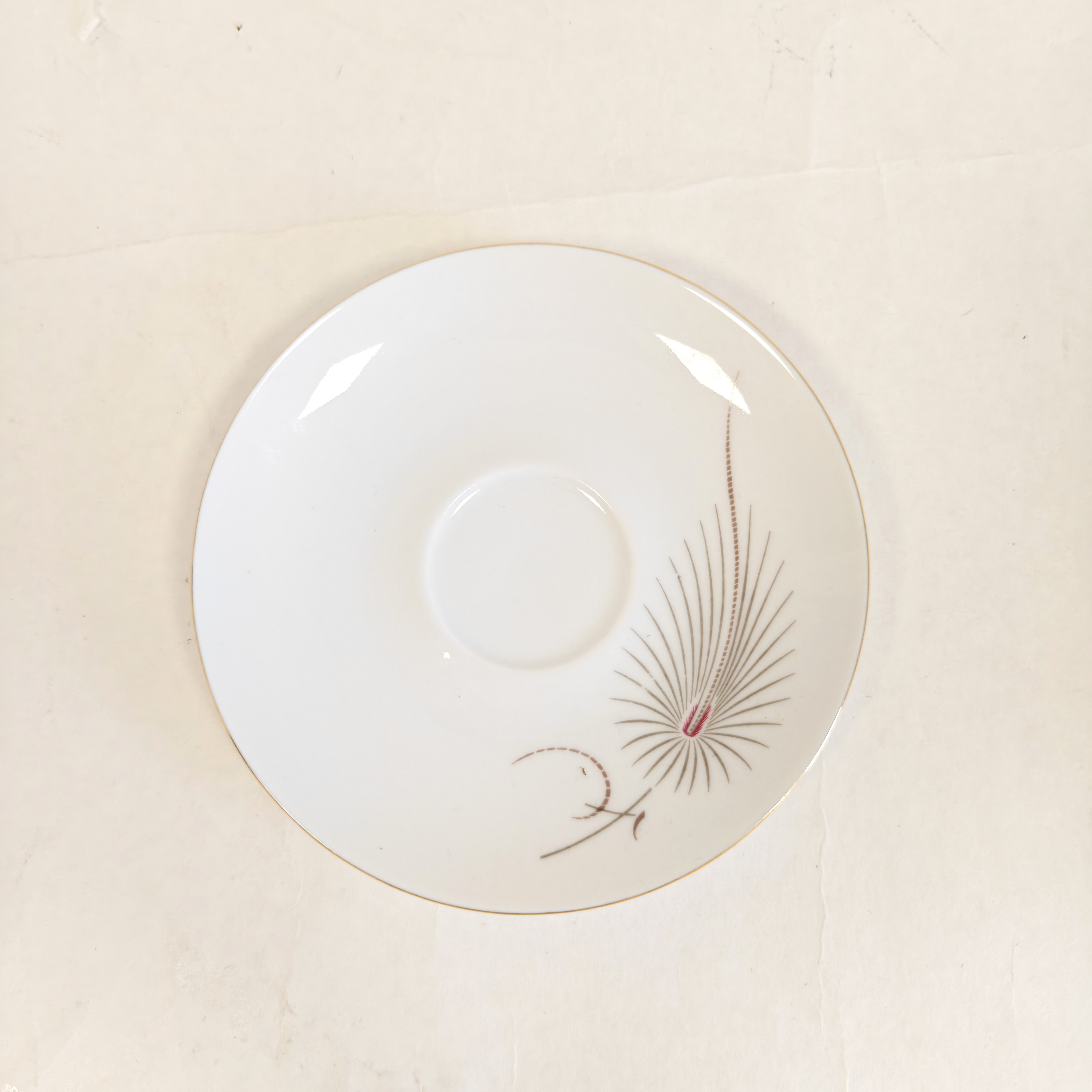 Voir photo 3 de Service à café Eschenbach Bavaria Germany en porcelaine blanche 6 tasses et 6 soucoupes Service à café Eschenbach Bavaria Germany en porcelaine blanche 6 tasses et 6 soucoupes reconditionné photo 3