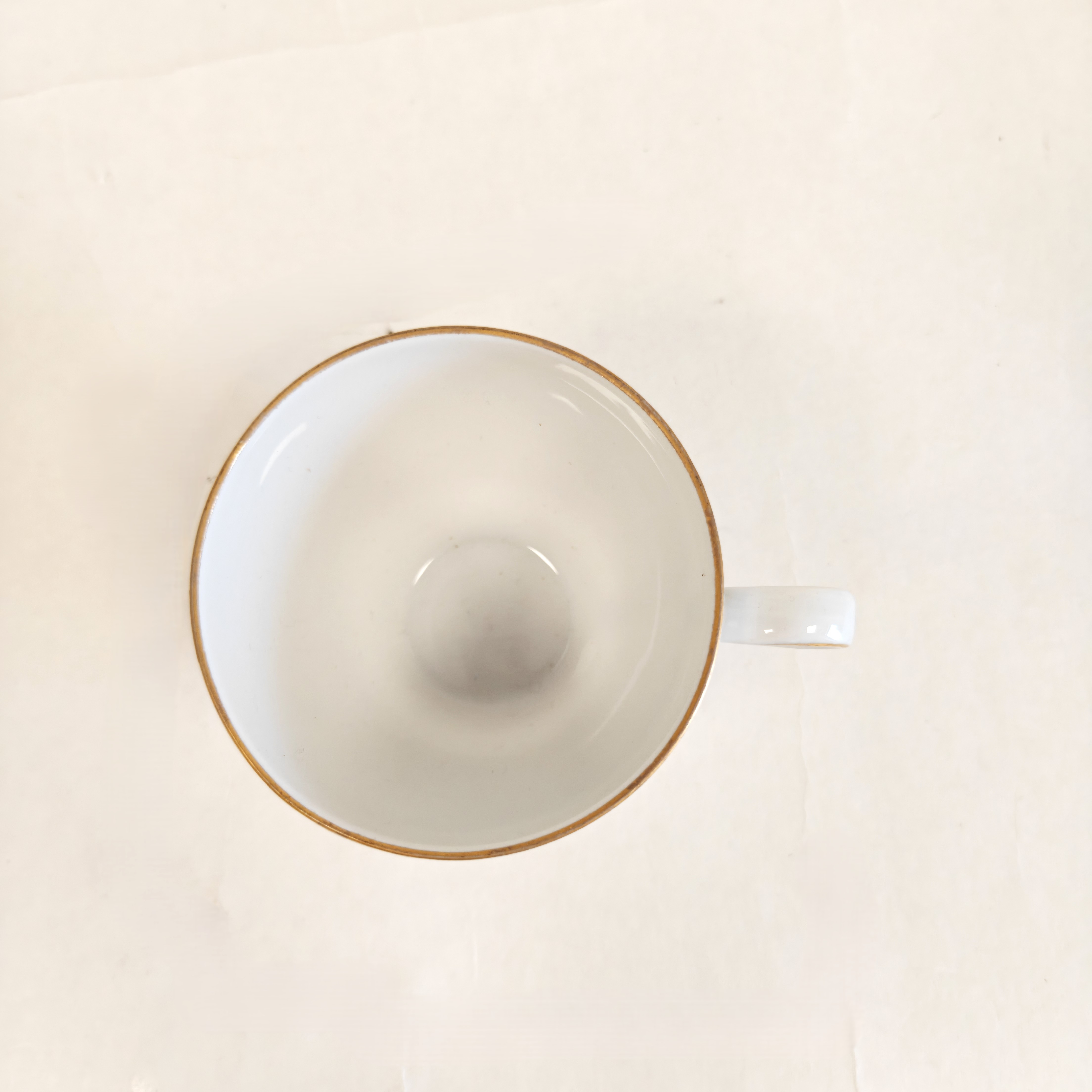 Voir photo 6 de Service à café Eschenbach Bavaria Germany en porcelaine blanche 6 tasses et 6 soucoupes Service à café Eschenbach Bavaria Germany en porcelaine blanche 6 tasses et 6 soucoupes reconditionné photo 6