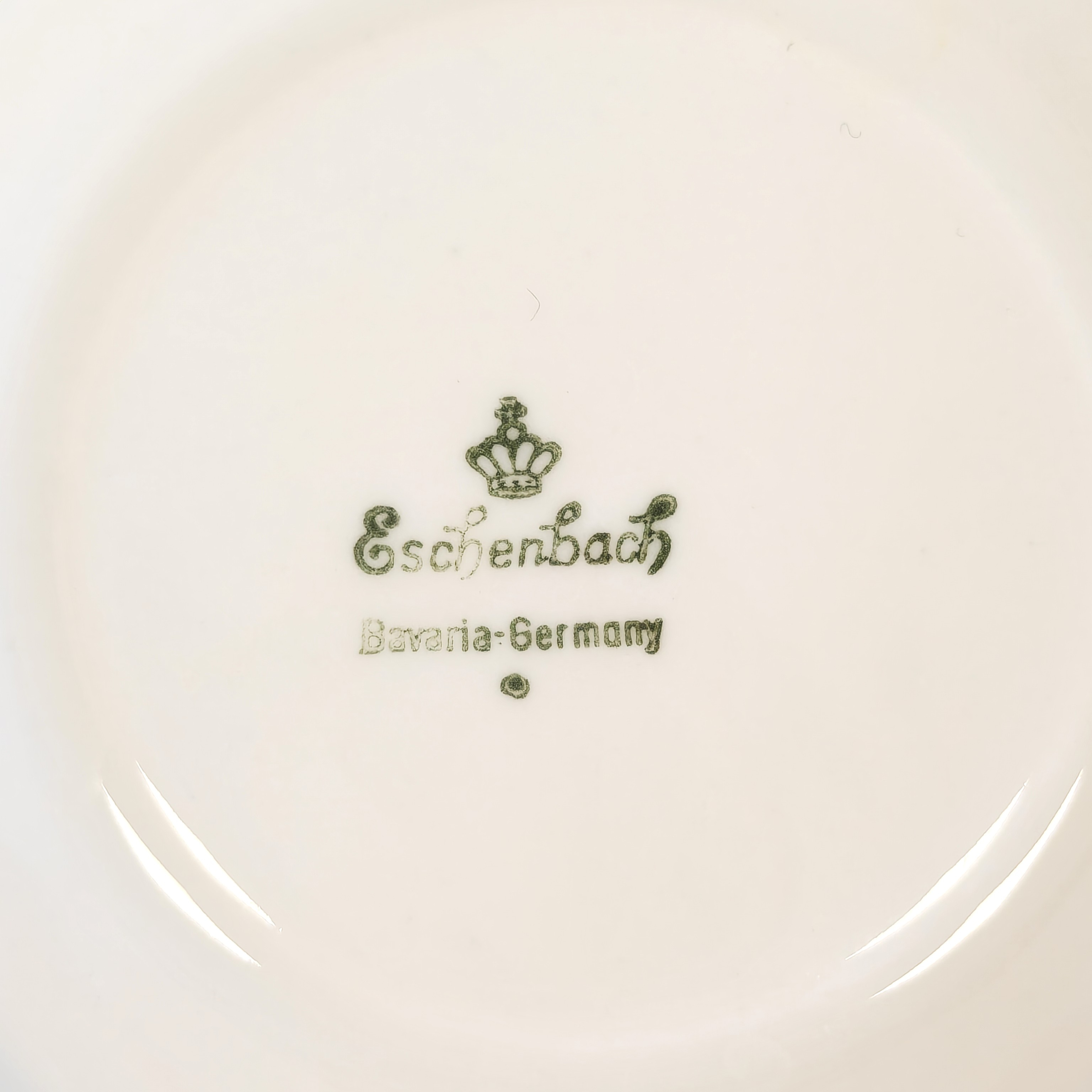 Voir photo 8 de Service à café Eschenbach Bavaria Germany en porcelaine blanche 6 tasses et 6 soucoupes Service à café Eschenbach Bavaria Germany en porcelaine blanche 6 tasses et 6 soucoupes reconditionné photo 8