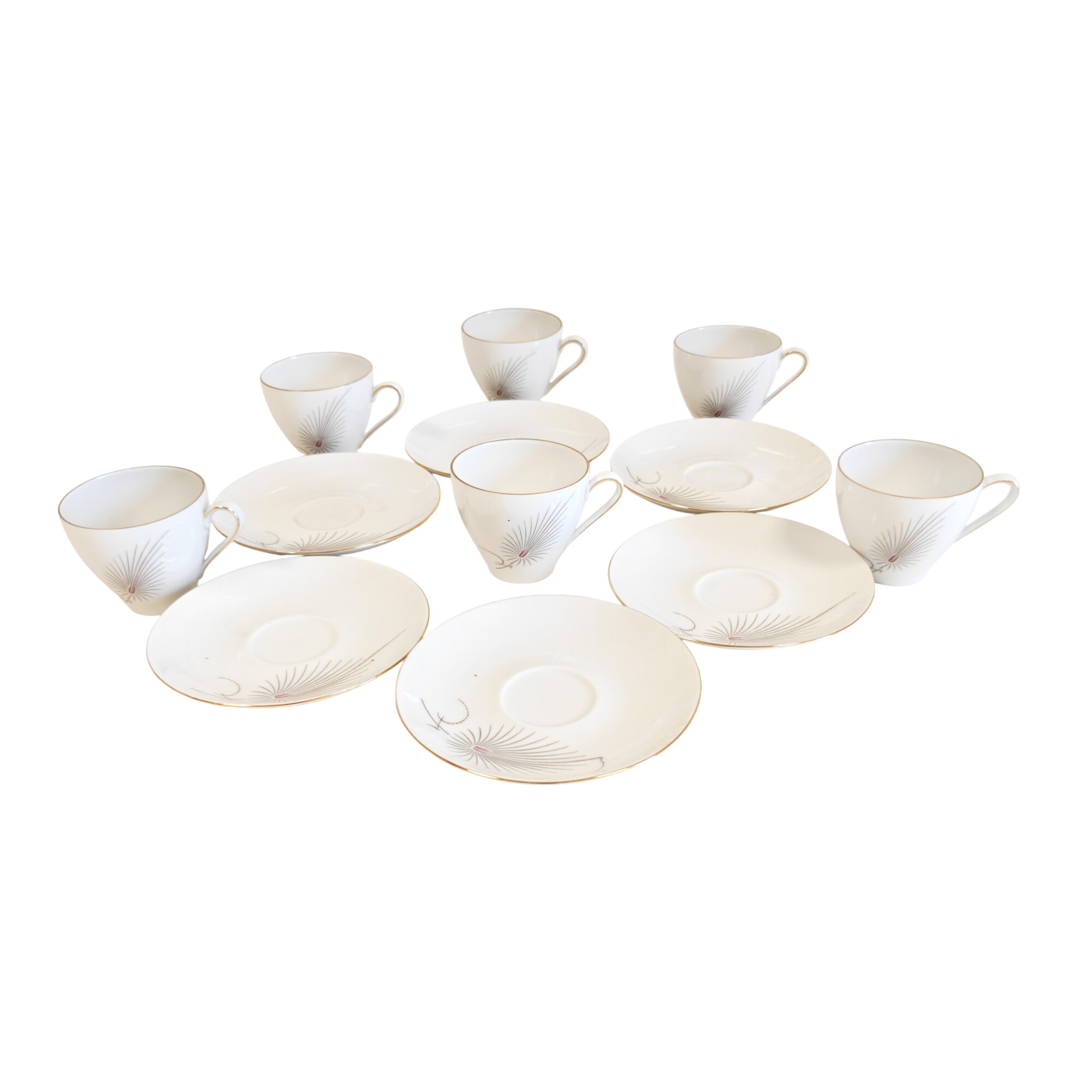 Service à café Eschenbach Bavaria Germany en porcelaine blanche 6 tasses et 6 soucoupes - 28,00 € Service à café Eschenbach Bavaria Germany en porcelaine blanche 6 tasses et 6 soucoupes reconditionné disponible sur Label Emmaüs