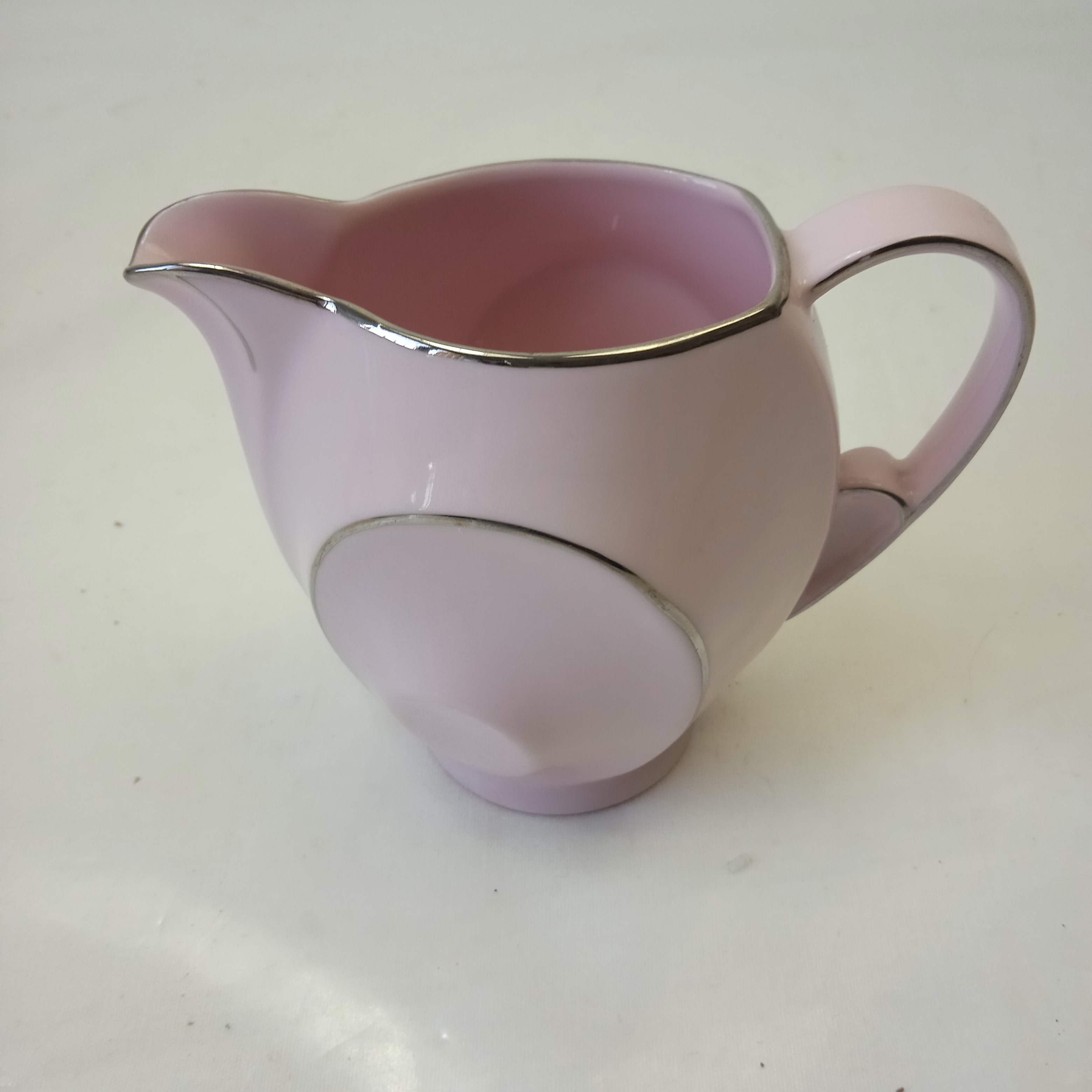 Voir photo 9 de Service à Café Tchécoslovaque en porcelaine, Cafetière, Sucrier, pot à lait Service à Café Tchécoslovaque en porcelaine, Cafetière, Sucrier, pot à lait reconditionné photo 9