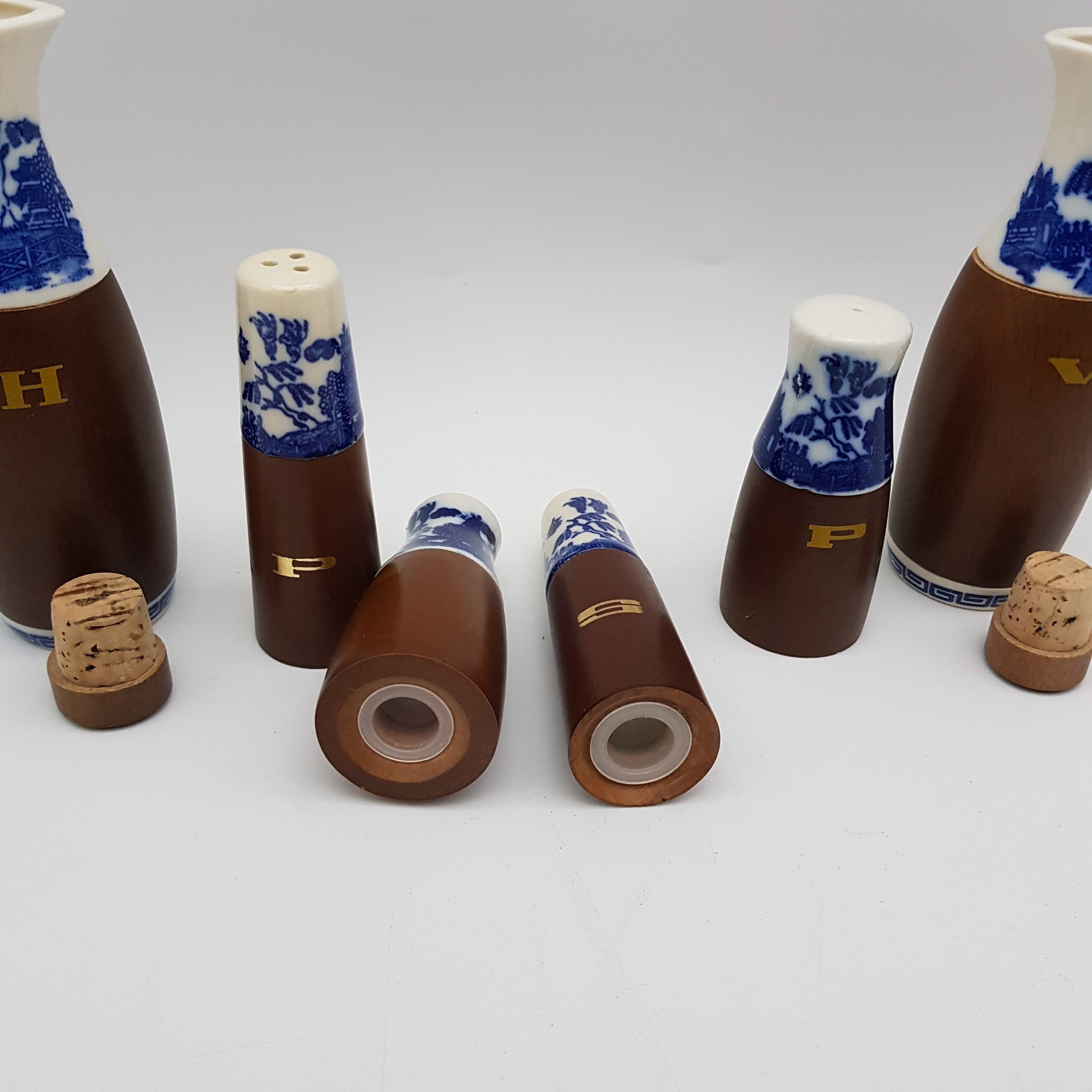 Voir photo 5 de Service à condiments - 6 pièces, en bois et céramique - Style Chinois Service à condiments - 6 pièces, en bois et céramique - Style Chinois reconditionné photo 5