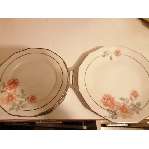 Service À Gâteau Vintage Composé D'Un Plat Et 10 Assiettes Bon état reconditionné disponible sur Rakuten