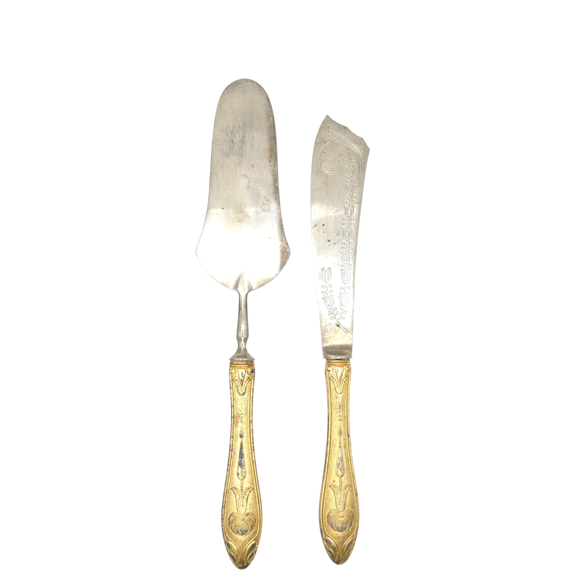 Acheter Service à gâteaux ancien État correct - 49,00 € Service à gâteaux ancien État correct reconditionné disponible sur Label Emmaüs