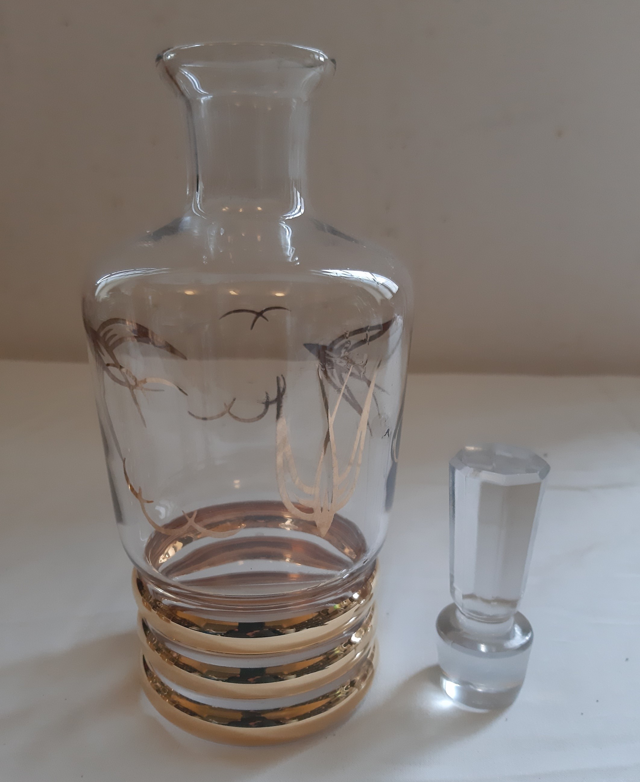 Voir photo 3 de Service à liqueur en verre avec liseré doré et oiseaux, numéroté 19, vintage Service à liqueur en verre avec liseré doré et oiseaux, numéroté 19, vintage Très bon état reconditionné photo 3