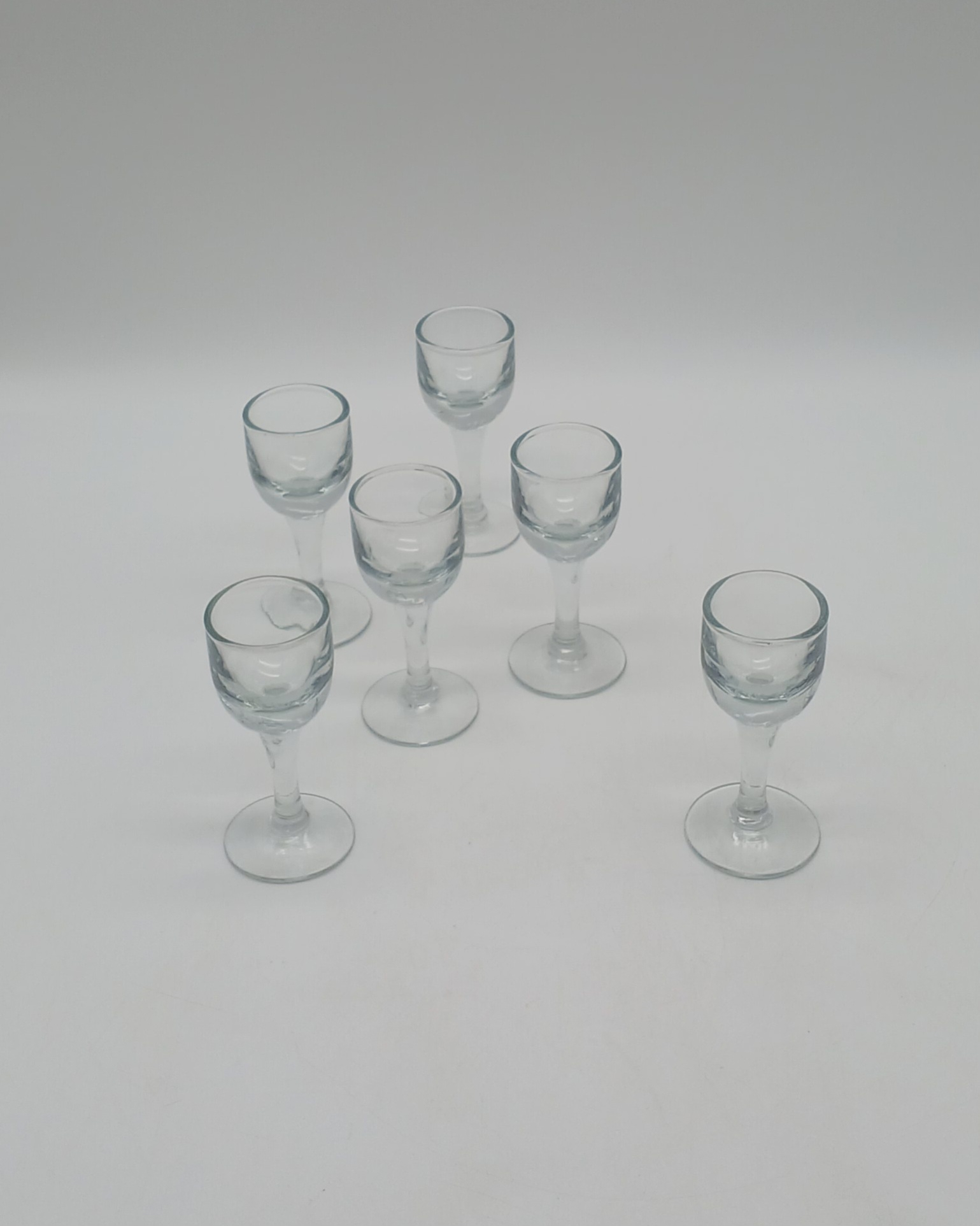 Voir photo 17 de Service à liqueur - Mirabelle - en verre taillé à la main - France Service à liqueur - Mirabelle - en verre taillé à la main - France Très bon état reconditionné photo 17