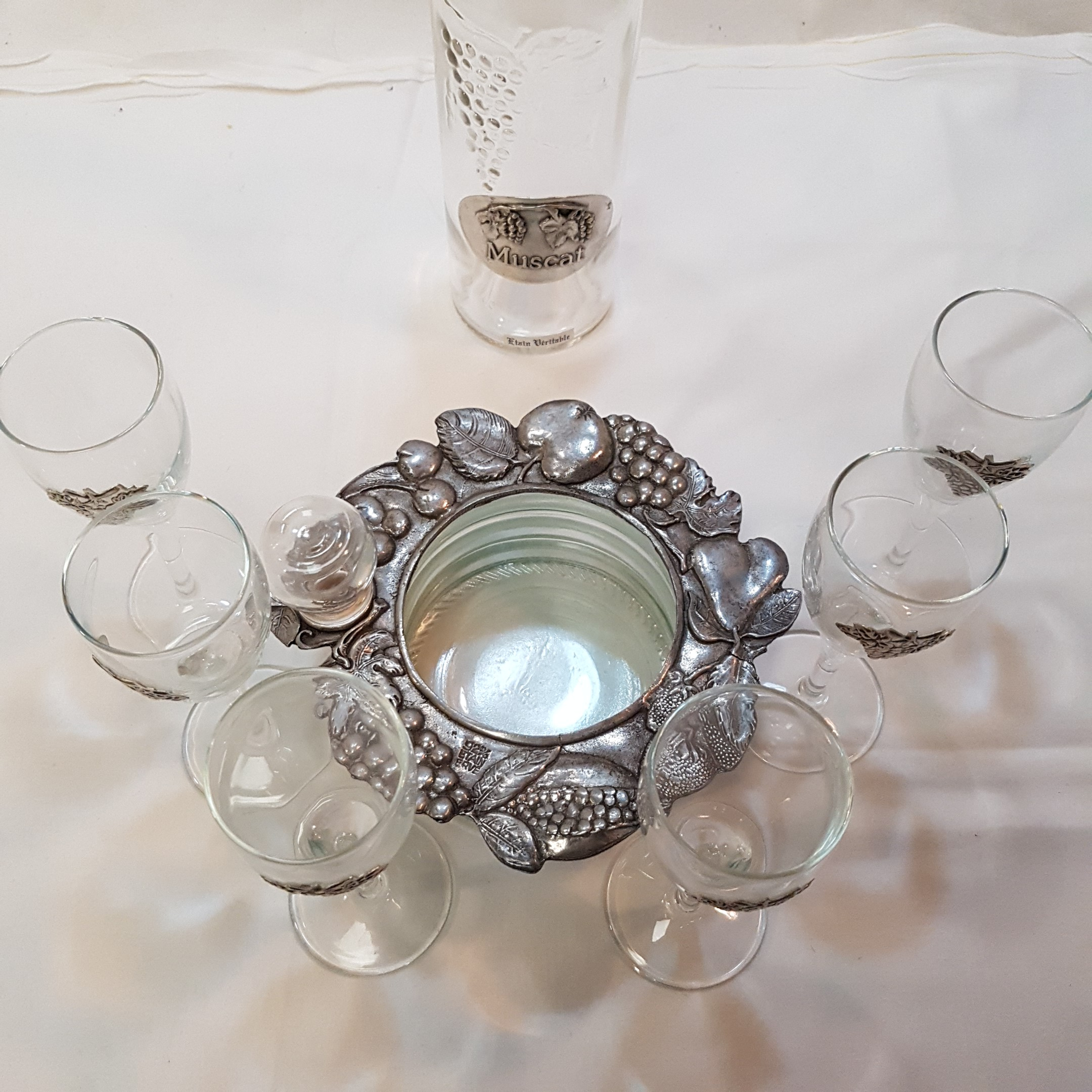 Voir photo 6 de Service à Muscat en verre et étain véritable Service à Muscat en verre et étain véritable Très bon état reconditionné photo 6