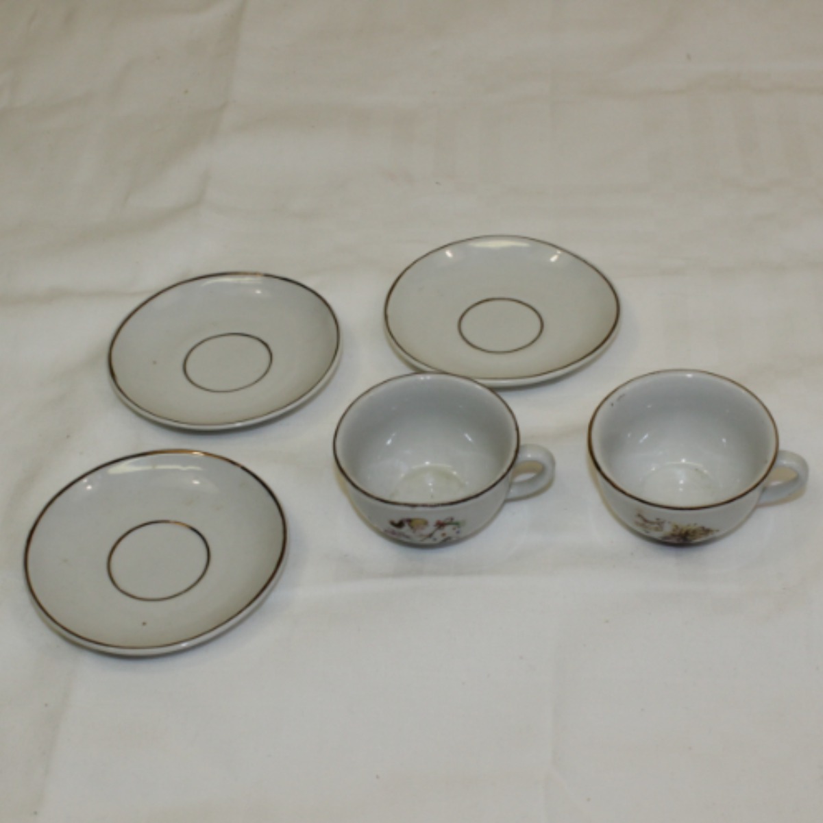 Voir photo 3 de Service à thé en porcelaine Service à thé en porcelaine Très bon état reconditionné photo 3