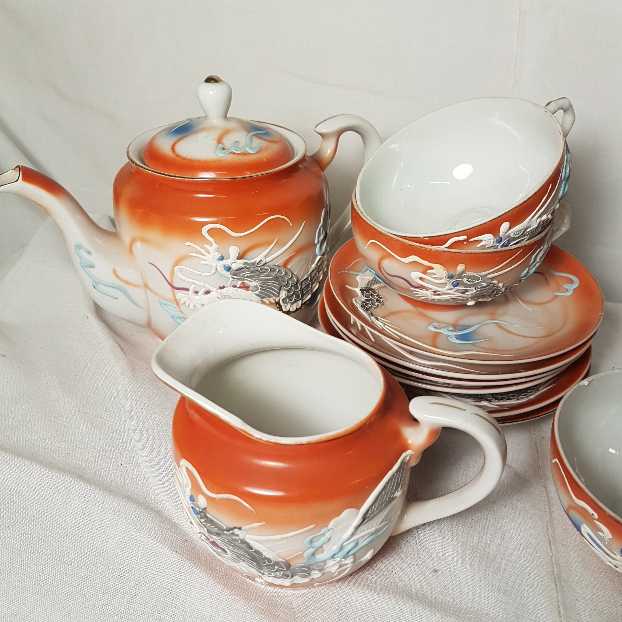 Voir photo 8 de Service à thé vintage japonais Dragonware 6 tasses en porcelaine Service à thé vintage japonais Dragonware 6 tasses en porcelaine reconditionné photo 8