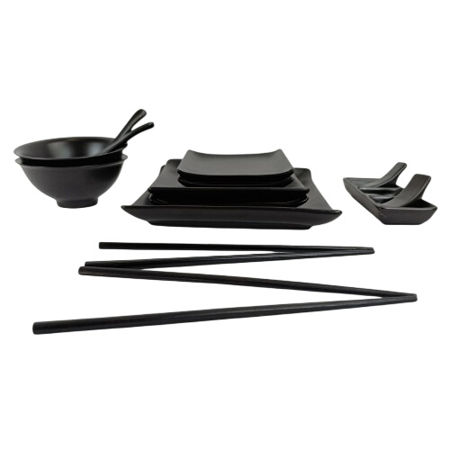 Acheter Service asiatique de couleur noir qui contient : 4 baguettes/ 2 Bols 12 cm/ 2 cuillères/ 2 petites assiettes de 12 cm / 2 moyennes de 15,5 cm /1 grande de 20,5 cm / 2 reposes couverts de 7 sur 2 cm/ petit plat 3 compartiments de 15 sur 6 cm Bon état - 10,50 € Service asiatique de couleur noir qui contient : 4 baguettes/ 2 Bols 12 cm/ 2 cuillères/ 2 petites assiettes de 12 cm / 2 moyennes de 15,5 cm /1 grande de 20,5 cm / 2 reposes couverts de 7 sur 2 cm/ petit plat 3 compartiments de 15 sur 6 cm Bon état reconditionné disponible sur Label Emmaüs