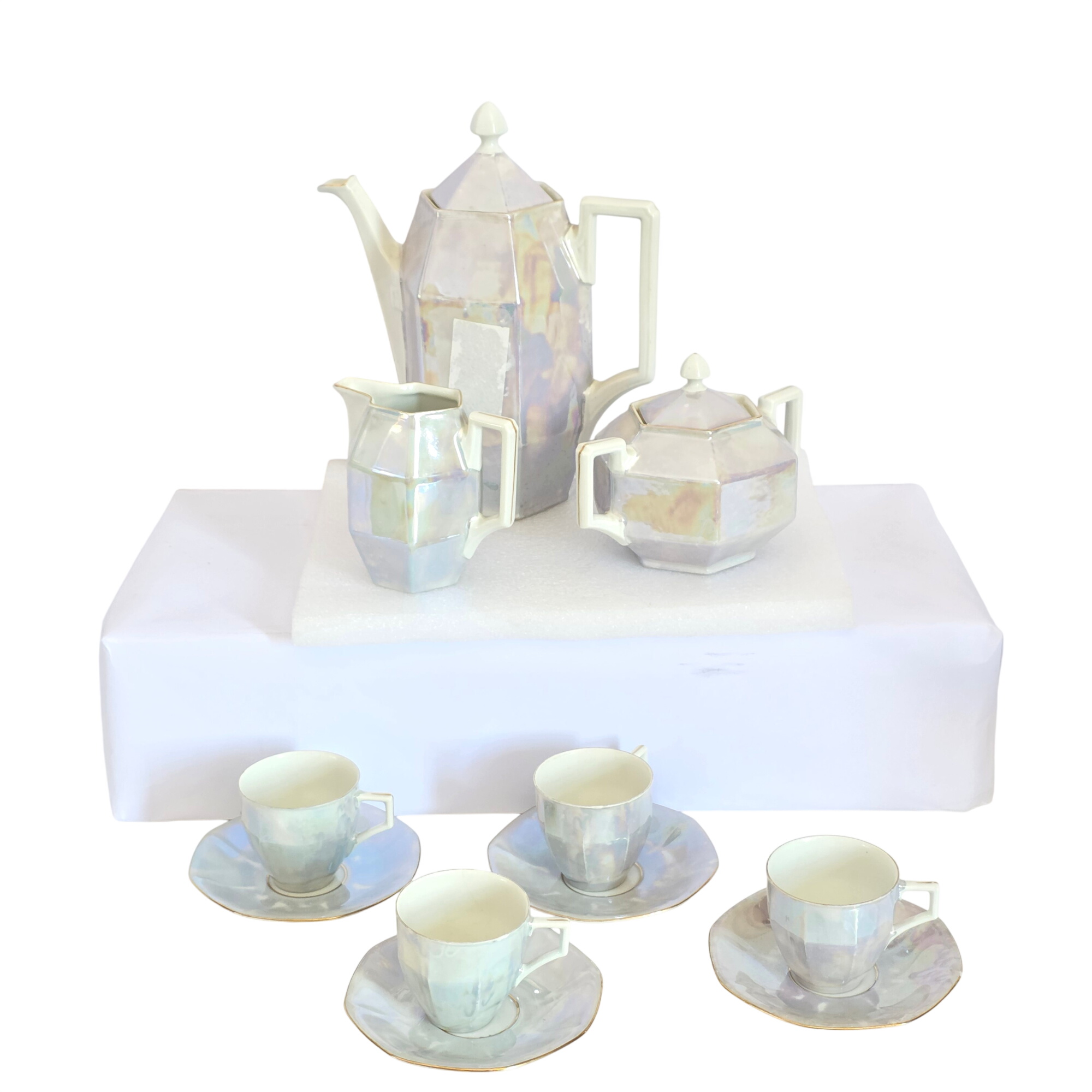 Acheter Service café Porcelaine Tchéco-slovakia Très bon état - 45,00 € Service café Porcelaine Tchéco-slovakia Très bon état reconditionné disponible sur Label Emmaüs