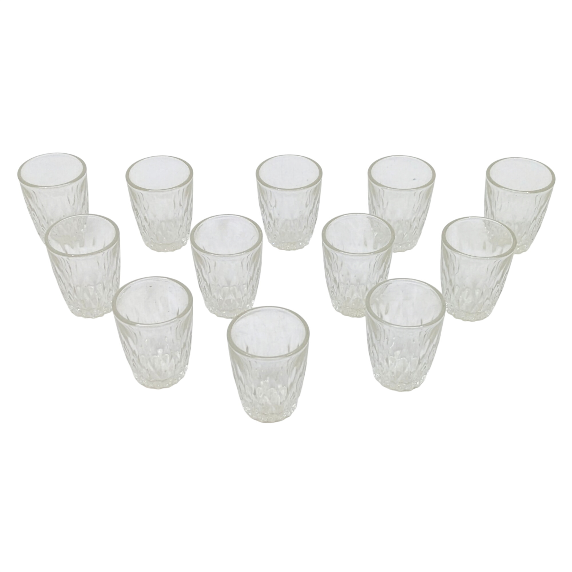 Acheter Service de 12 verres à liqueur Duralex France vintage en verre pressé, avec boîte d’origine Très bon état - 14,00 € Service de 12 verres à liqueur Duralex France vintage en verre pressé, avec boîte d’origine Très bon état reconditionné disponible sur Label Emmaüs
