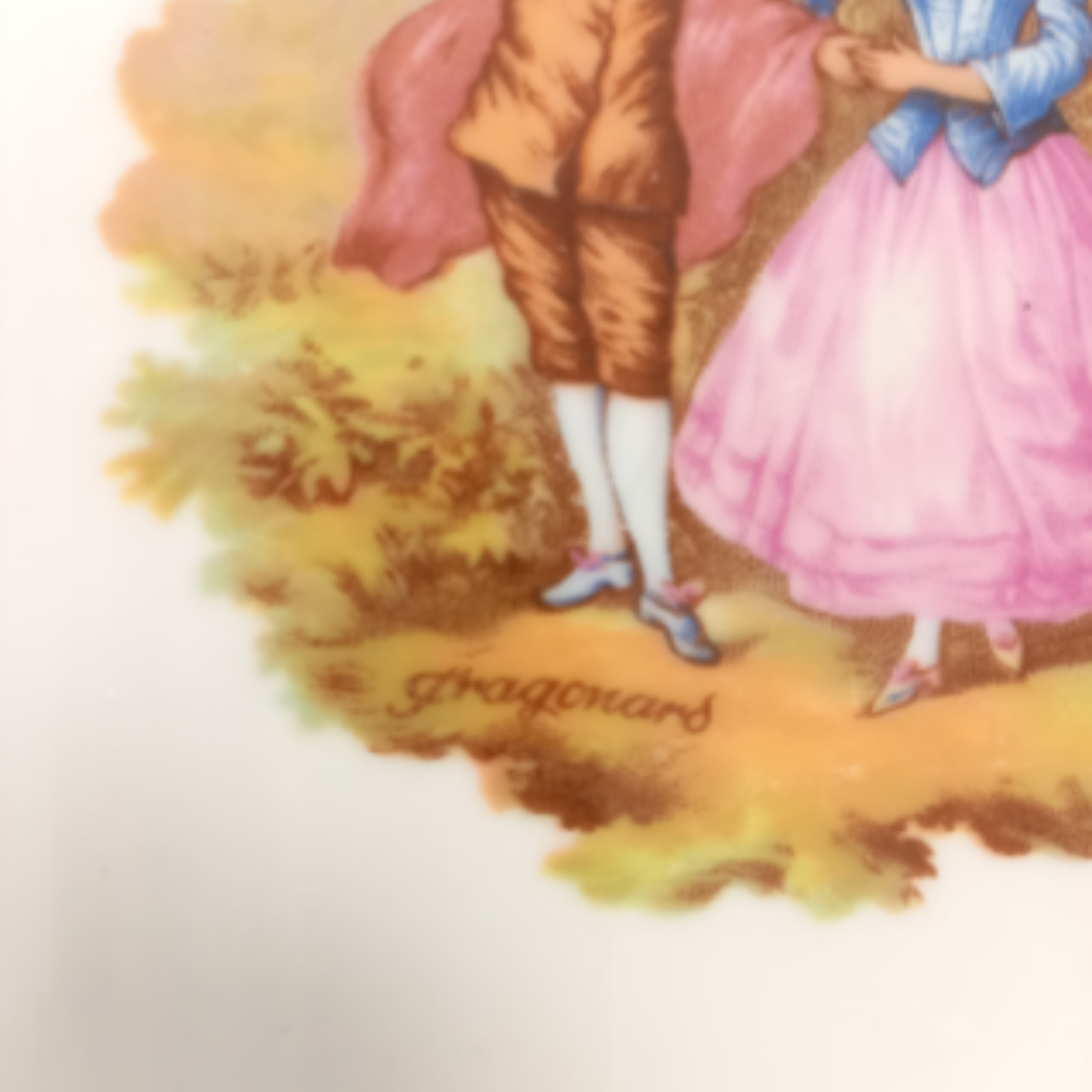 Voir photo 5 de Service de 4 pièces soupière, plateau et saladier de couple de cour Fragonard / Motif Fragonard / Porcelaine Winterling Service de 4 pièces soupière, plateau et saladier de couple de cour Fragonard / Motif Fragonard / Porcelaine Winterling Bon état reconditionné photo 5