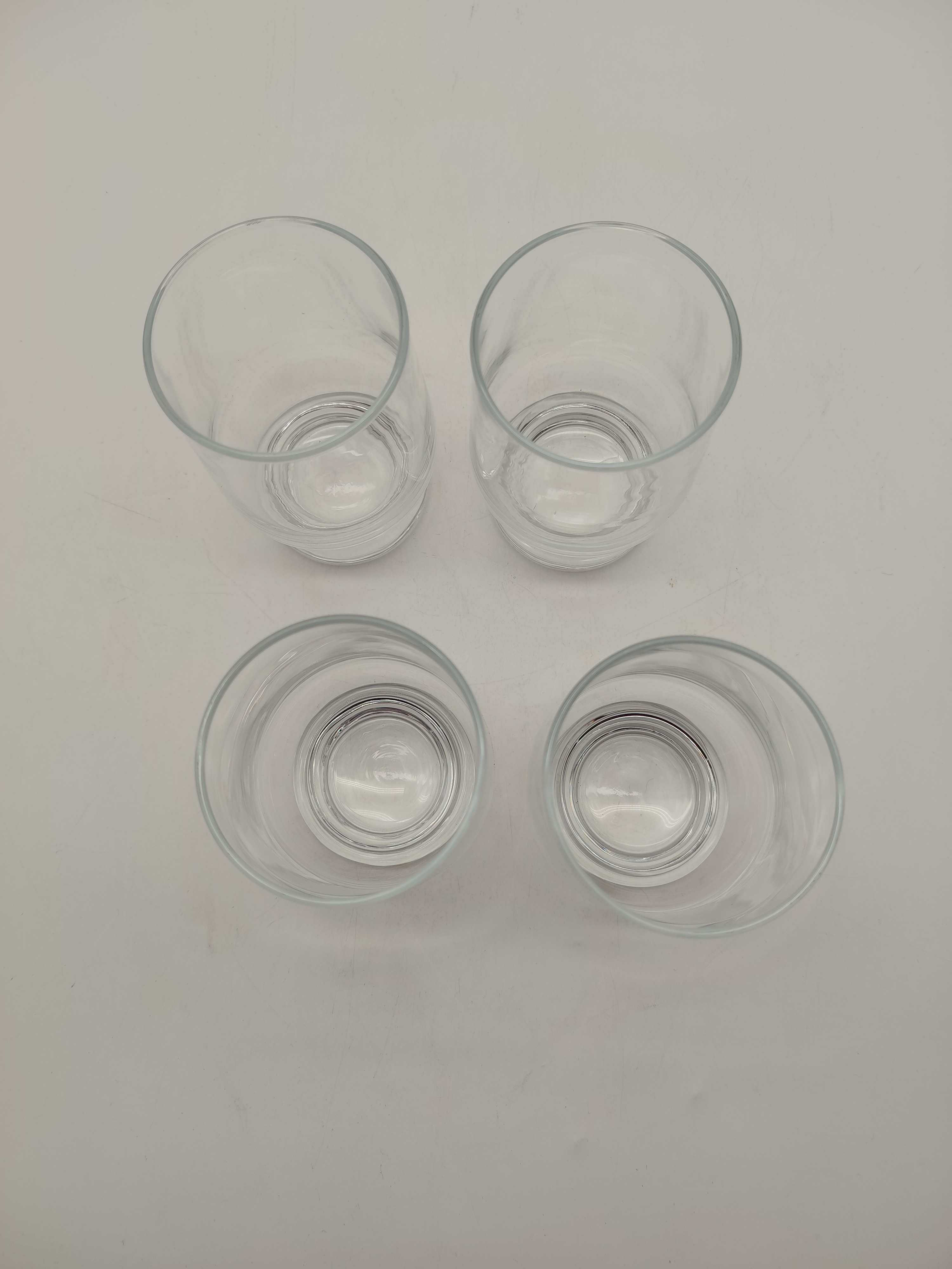 Voir photo 10 de Service de table : 4 Assiettes à pâtes bleu cobalt et 4 verres à eau Service de table : 4 Assiettes à pâtes bleu cobalt et 4 verres à eau Très bon état reconditionné photo 10