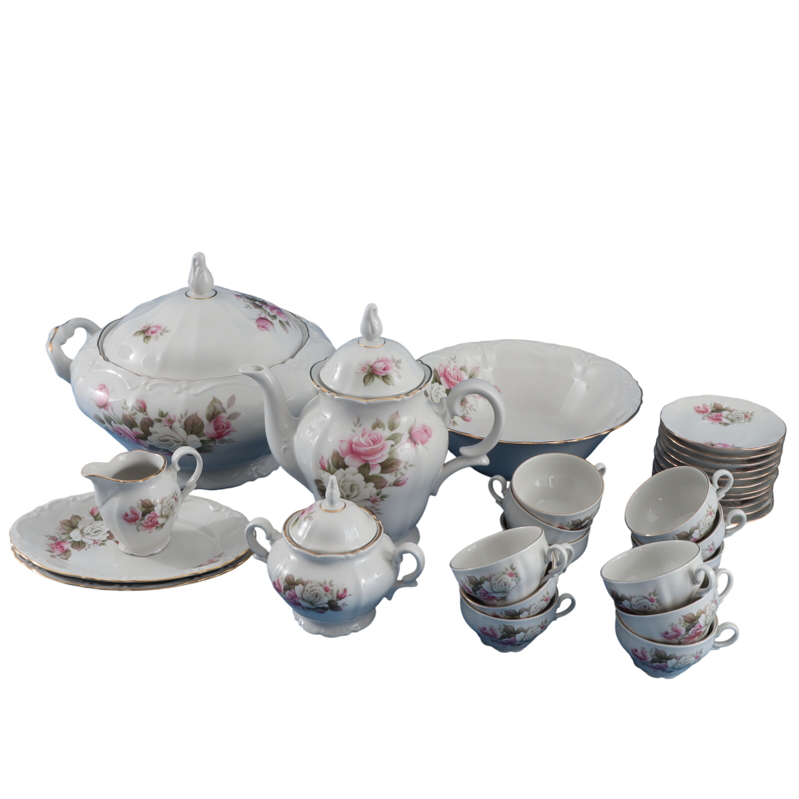 Acheter Service floral rose et blanc - 27 pièces - Manufacture porcelaine Royal Très bon état - 44,50 € Service floral rose et blanc - 27 pièces - Manufacture porcelaine Royal Très bon état reconditionné disponible sur Label Emmaüs