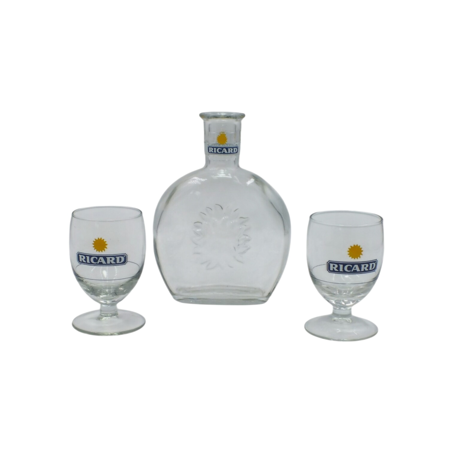 Acheter Service Ricard vintage — carafe décanteur + 2 verres estampillés soleil, déco bar Parfait état - 12,00 € Service Ricard vintage — carafe décanteur + 2 verres estampillés soleil, déco bar Parfait état reconditionné disponible sur Label Emmaüs