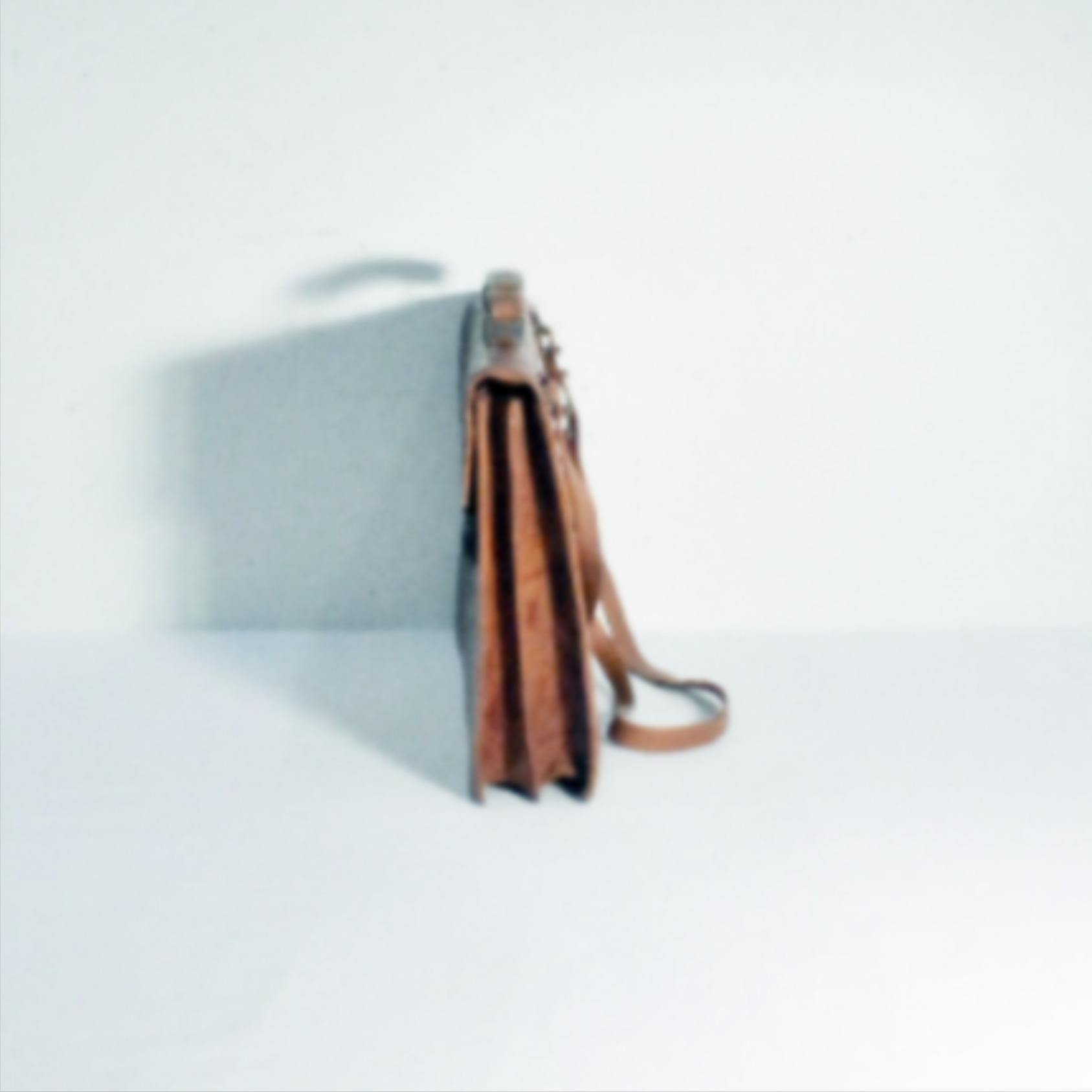 Voir photo 17 de Serviette Cartable - Cuir Gaufré - Sylvain Lefebvre® Serviette Cartable - Cuir Gaufré - Sylvain Lefebvre® Bon état reconditionné photo 17