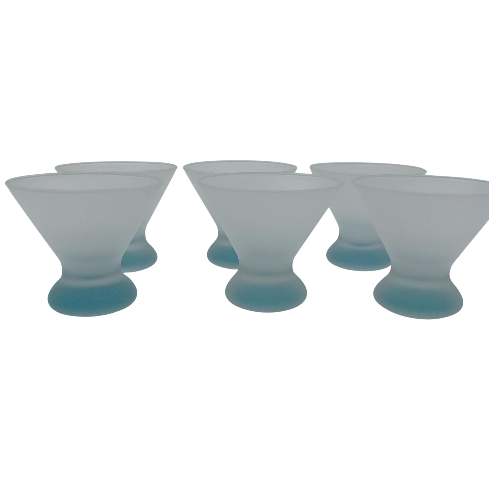 Set 6 Verres À Pied ou Coupe à Glace Dépoli Bleu (O323) Très bon état - 12,00 € Set 6 Verres À Pied ou Coupe à Glace Dépoli Bleu (O323) Très bon état reconditionné disponible sur Label Emmaüs