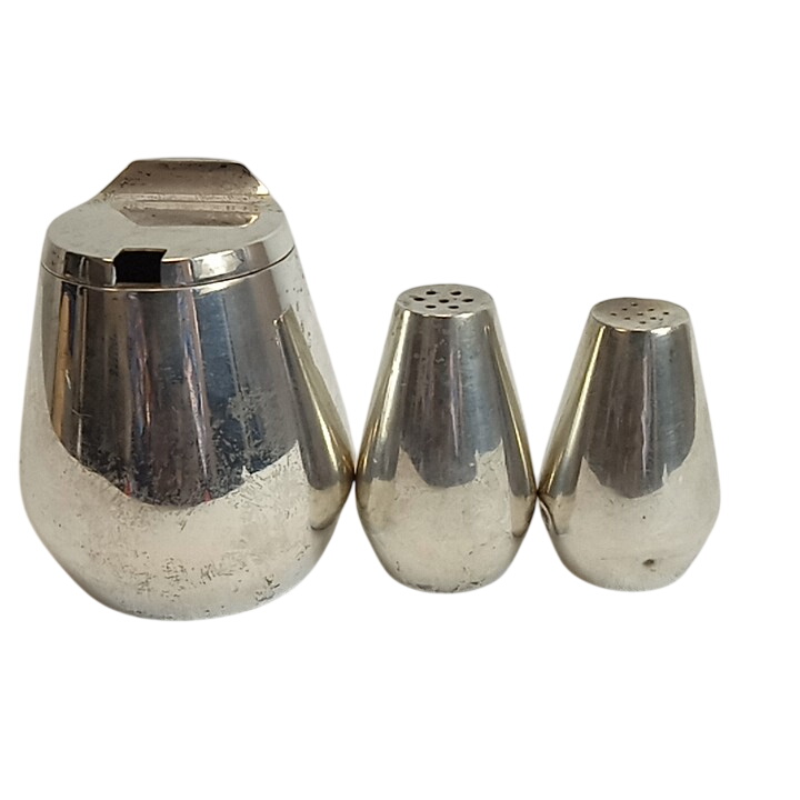 Acheter Set condiments État correct - 10,00 € Set condiments État correct reconditionné disponible sur Label Emmaüs