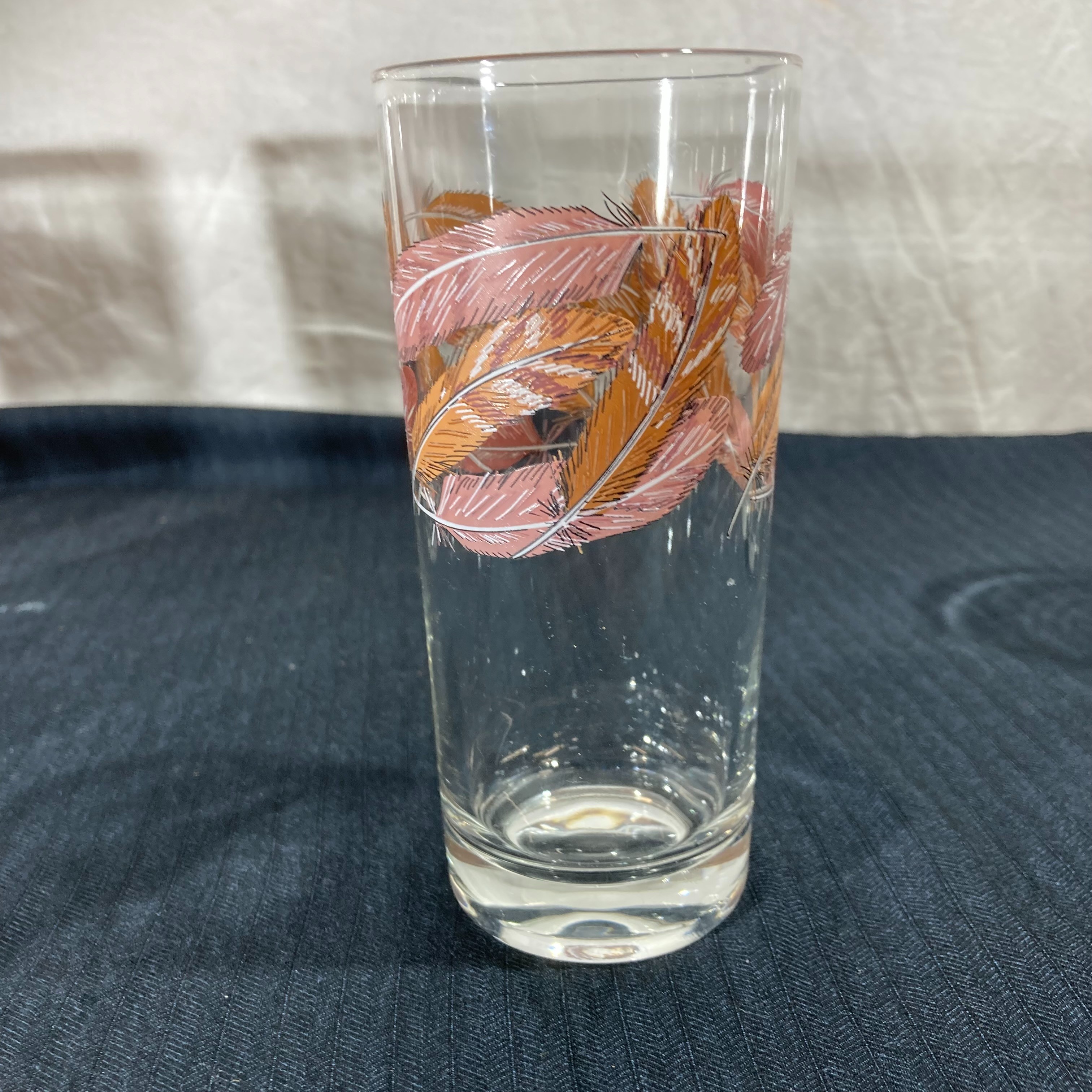 Voir photo 5 de 🍹 Set de 6 Verres Vintage & Panier en Osier - Motif Plumes Boho 🍹 Set de 6 Verres Vintage & Panier en Osier - Motif Plumes Boho reconditionné photo 5