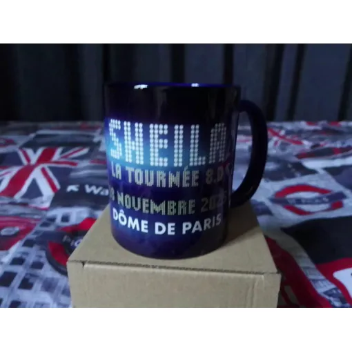 Acheter Sheila Mug Collector "La Tournee 8.0 Dome De Paris Le 18 Novembre 2025" Neuf occasion - 16,00 € Sheila Mug Collector "La Tournee 8.0 Dome De Paris Le 18 Novembre 2025" Neuf occasion reconditionné disponible sur Rakuten