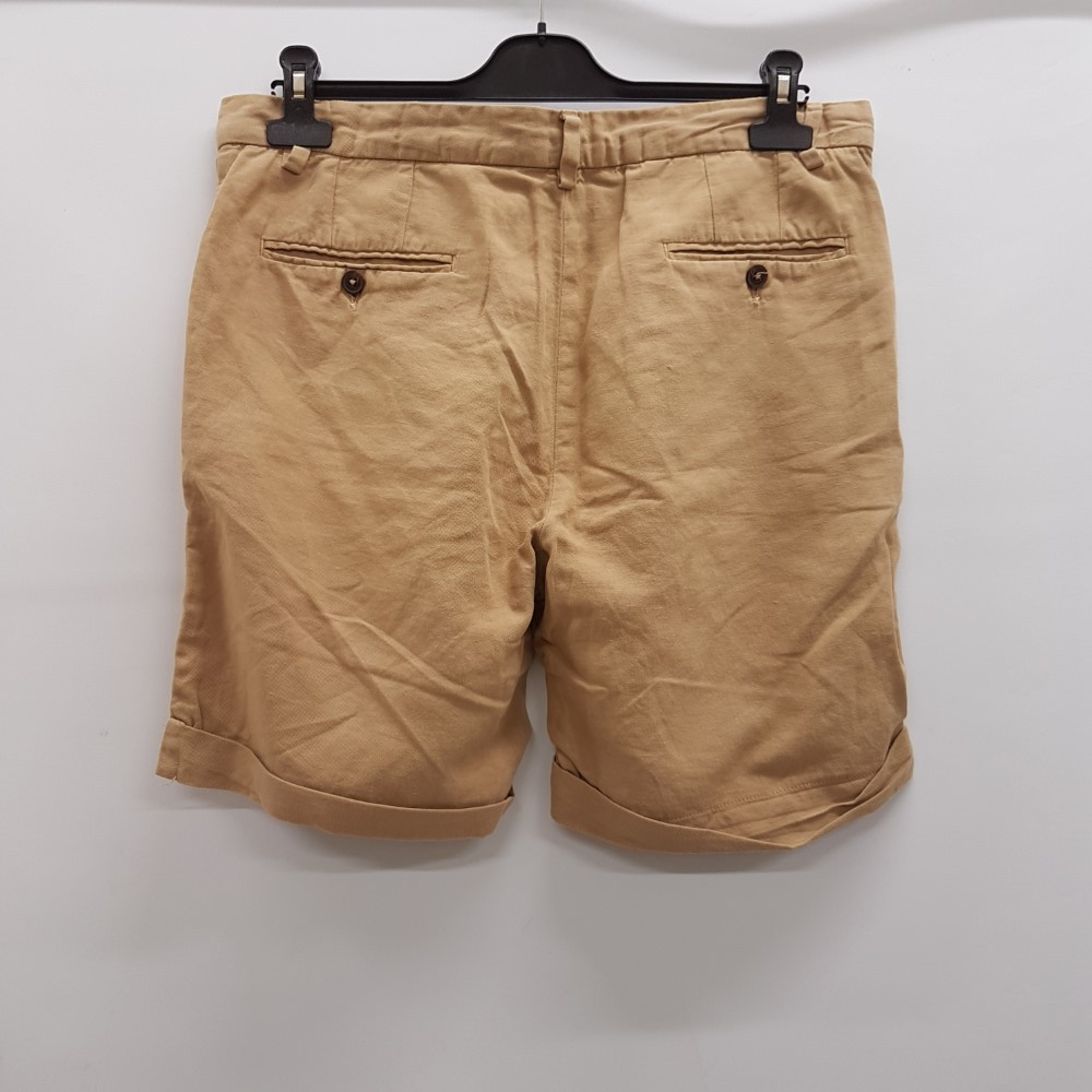 Voir photo 2 de Short beige - BURTON - Taille 42 Short beige - BURTON - Taille 42 Très bon état reconditionné photo 2