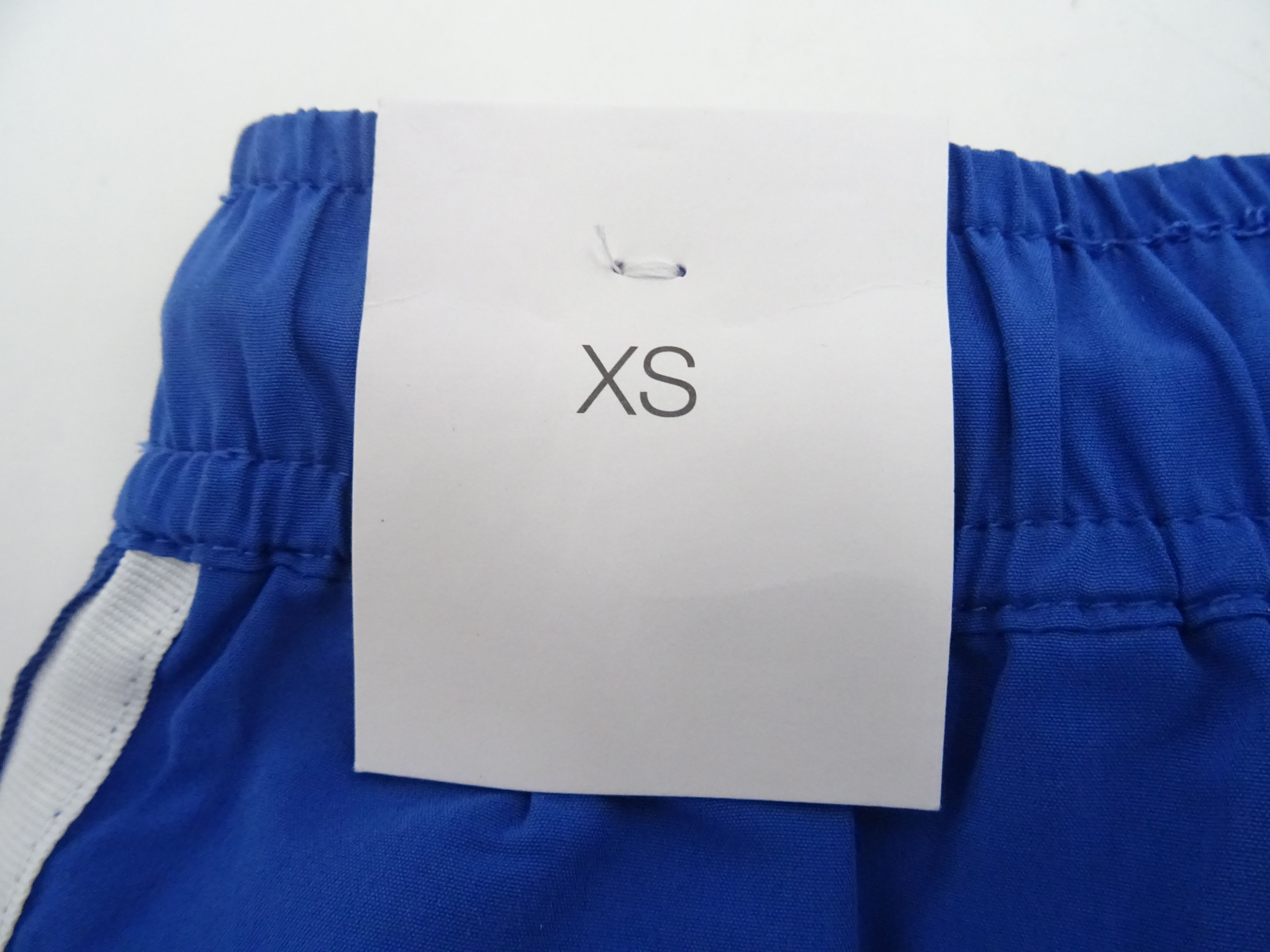 Voir photo 3 de Short de bain bleu Célio "Dragon Ball- Tortue Géniale" taille XS Short de bain bleu Célio "Dragon Ball- Tortue Géniale" taille XS Parfait état reconditionné photo 3