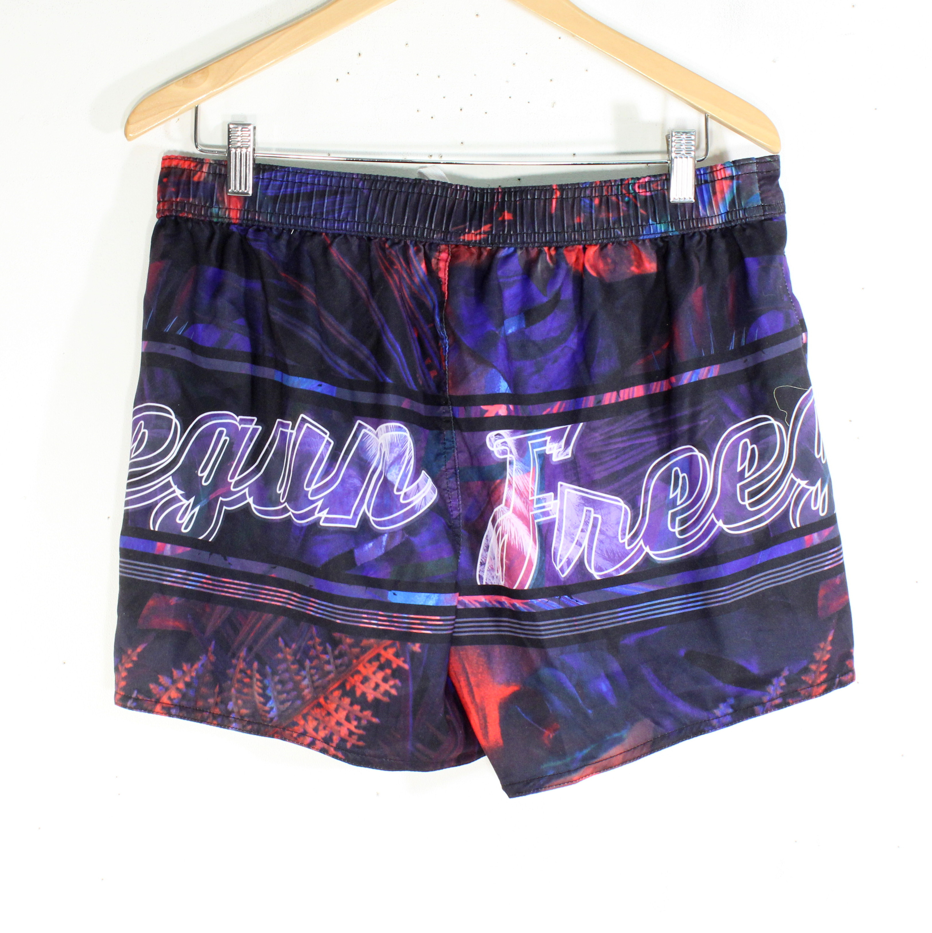 Voir photo 3 de Short De Bain Homme Noir & Violet FREEGUN Taille M Short De Bain Homme Noir & Violet FREEGUN Taille M Parfait état reconditionné photo 3