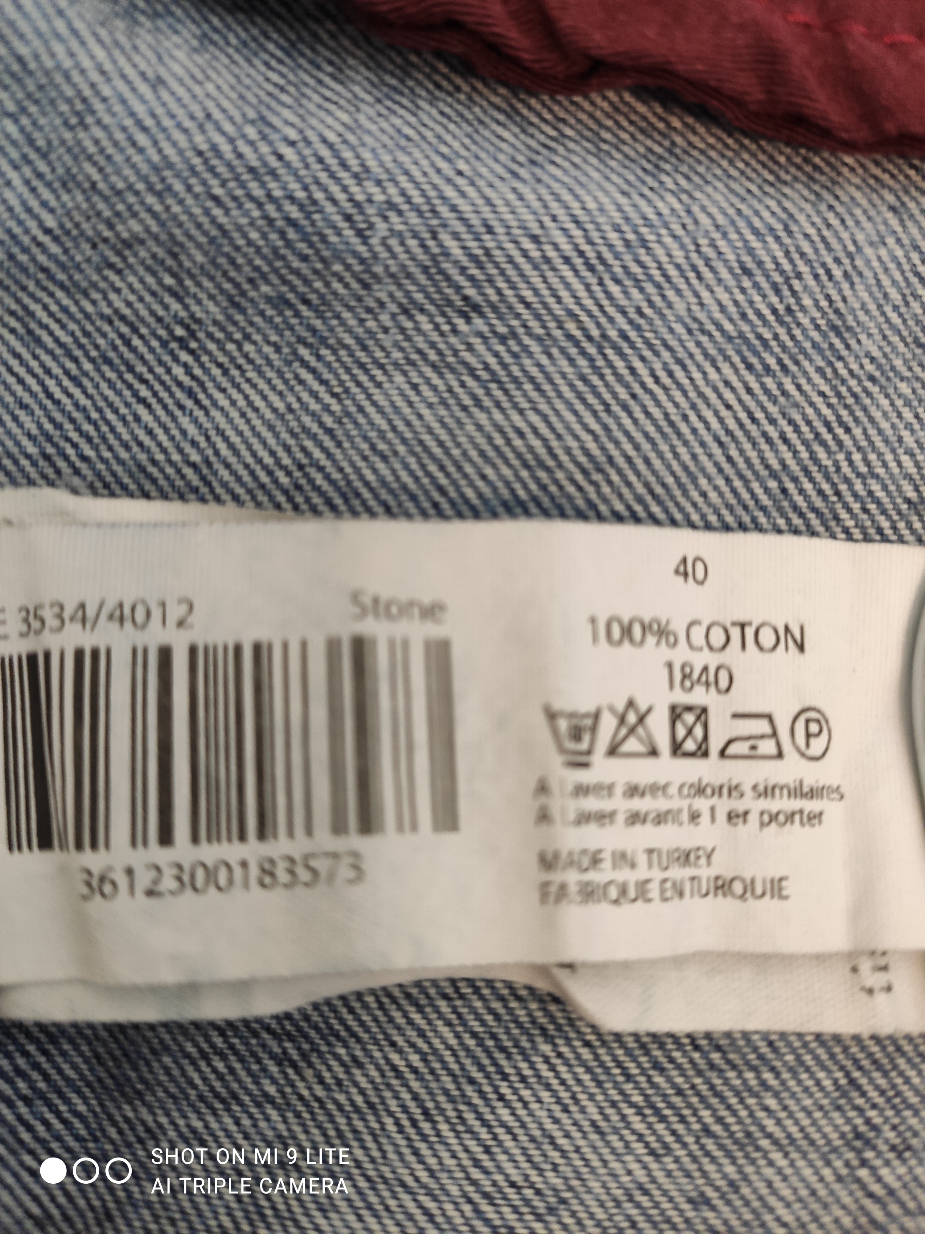 Voir photo 4 de Short en jean bleu délavé coupe classique – MONOPRIX – Taille 40 Short en jean bleu délavé coupe classique – MONOPRIX – Taille 40 Très bon état reconditionné photo 4