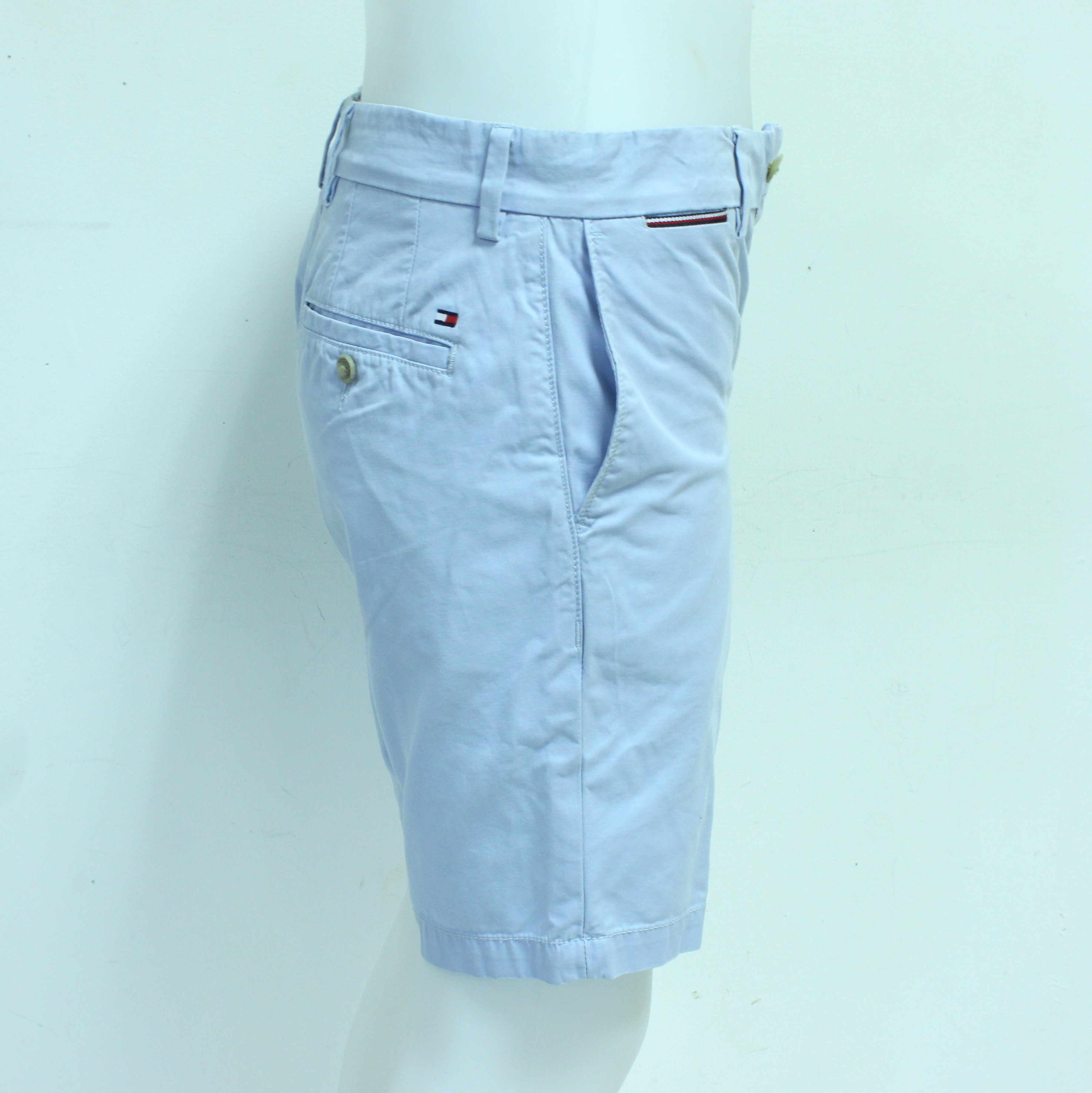 Voir photo 2 de Short Homme Bleu Pastel TOMMY HILFIGER Taille 38 Short Homme Bleu Pastel TOMMY HILFIGER Taille 38 Parfait état reconditionné photo 2