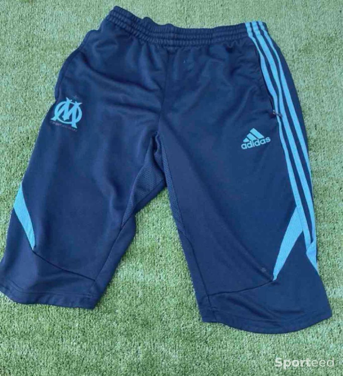 Short Olympique de Marseille  Très bon état Adidas reconditionné disponible sur Sporteed