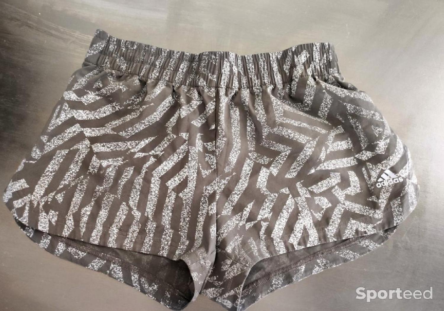 Short running Adidas Climalite Très bon état Adidas reconditionné disponible sur Sporteed