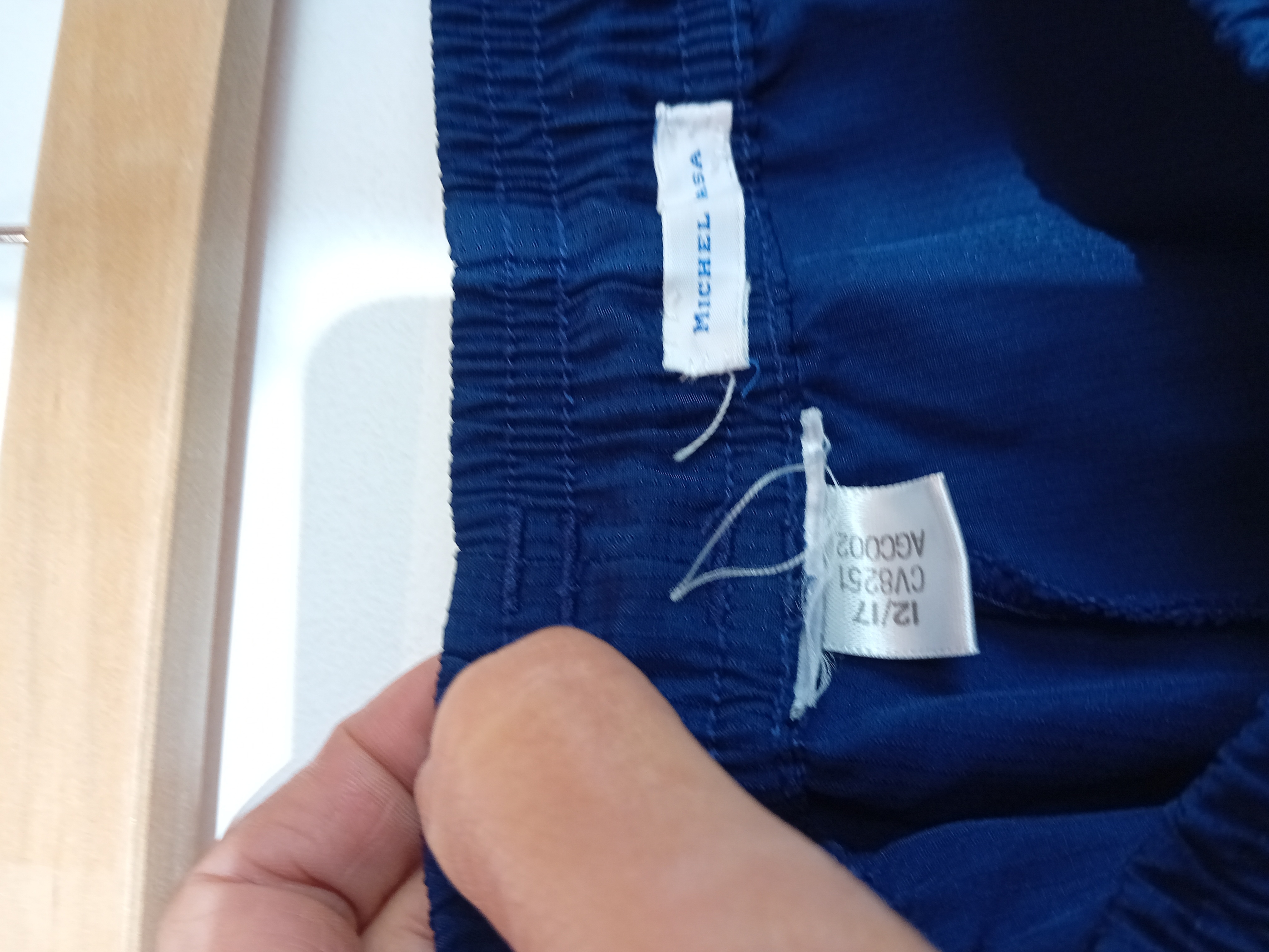 Voir photo 5 de Short Sport Adidas Bleu Marine Logo Club L (T5358) Short Sport Adidas Bleu Marine Logo Club L (T5358) Très bon état reconditionné photo 5
