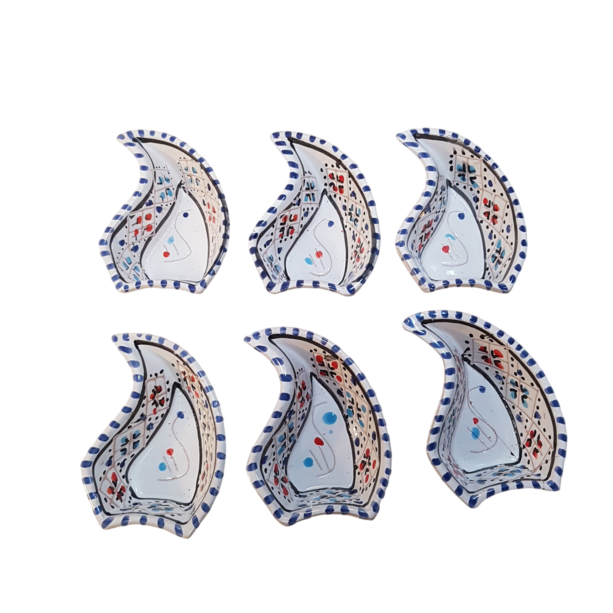 Acheter Six petits ramequins pour apéritif Très bon état - 10,00 € Six petits ramequins pour apéritif Très bon état reconditionné disponible sur Label Emmaüs